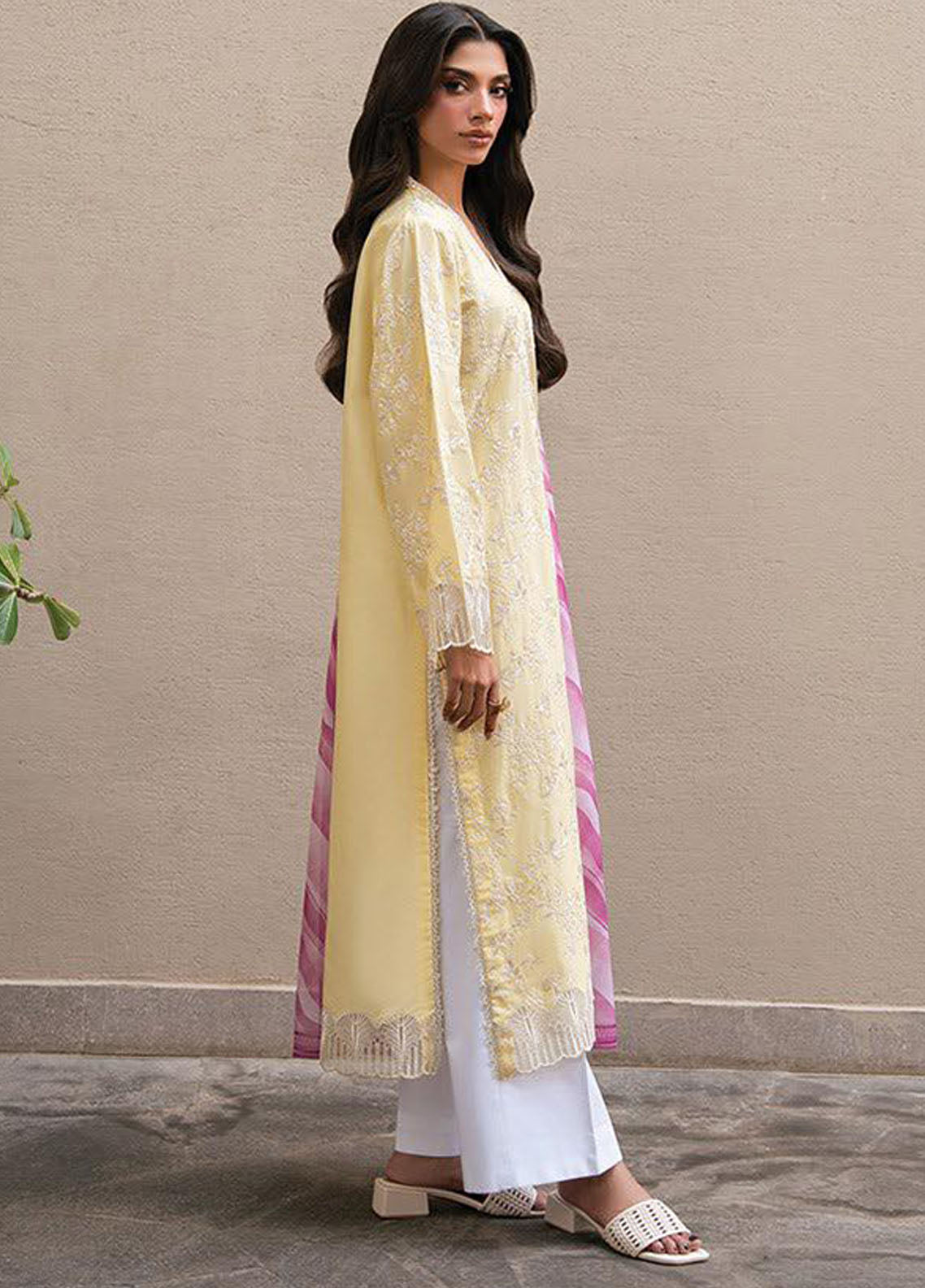 Layana Xenia Luxury Embroidered Lawn 3 Piece Unstitched Suit XE26LS D-05 SOLEIL Layana Xenia Luxury Embroidered Lawn 3 Piece Unstitched Suit XE26LS D-05 SOLEIL