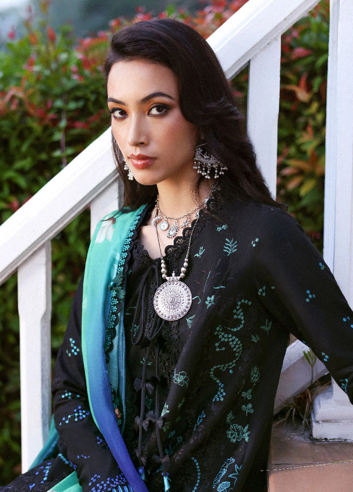 Lilas By Republic Womenswear Luxury Embroidered Lawn 3 Piece Unstitched Suit RW26LSL D-7B ARISA Lilas By Republic Womenswear Luxury Embroidered Lawn 3 Piece Unstitched Suit RW26LSL D-7B ARISA