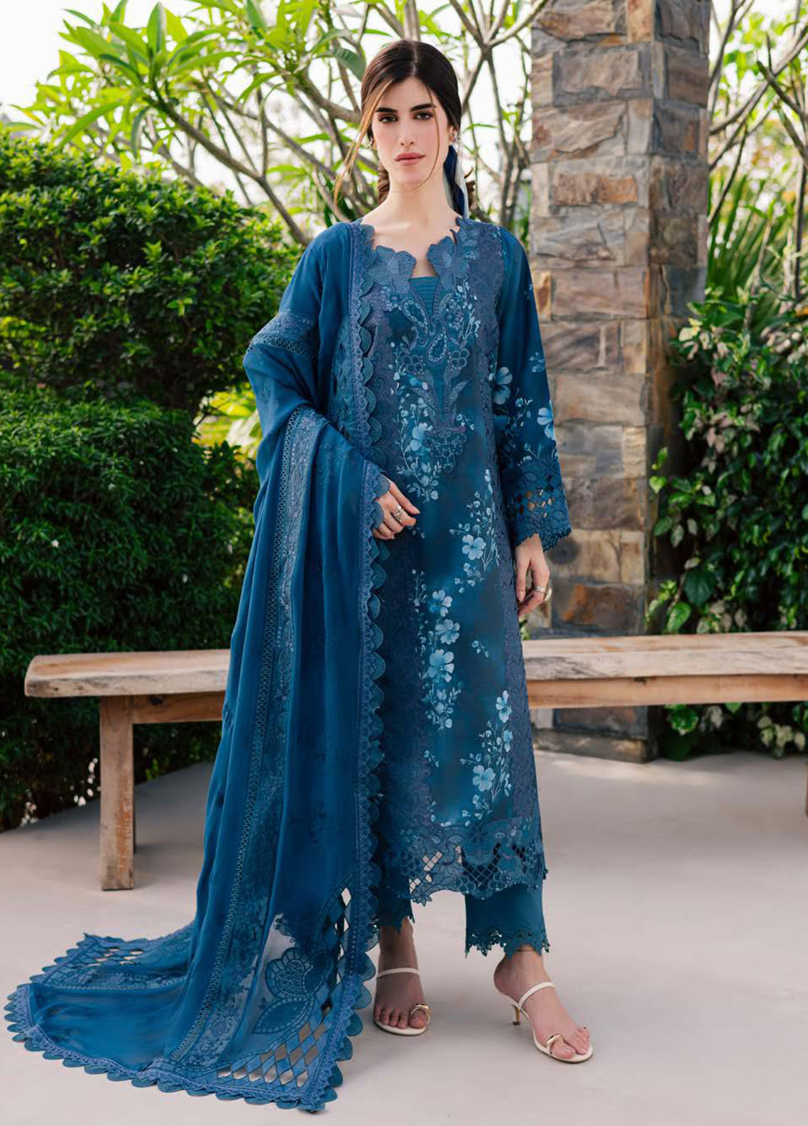 Lily May By Nureh Embroidered Lawn 3 Piece Unstitched Suit NU26LMEP D-NE-260 Lily May By Nureh Embroidered Lawn 3 Piece Unstitched Suit NU26LMEP D-NE-260
