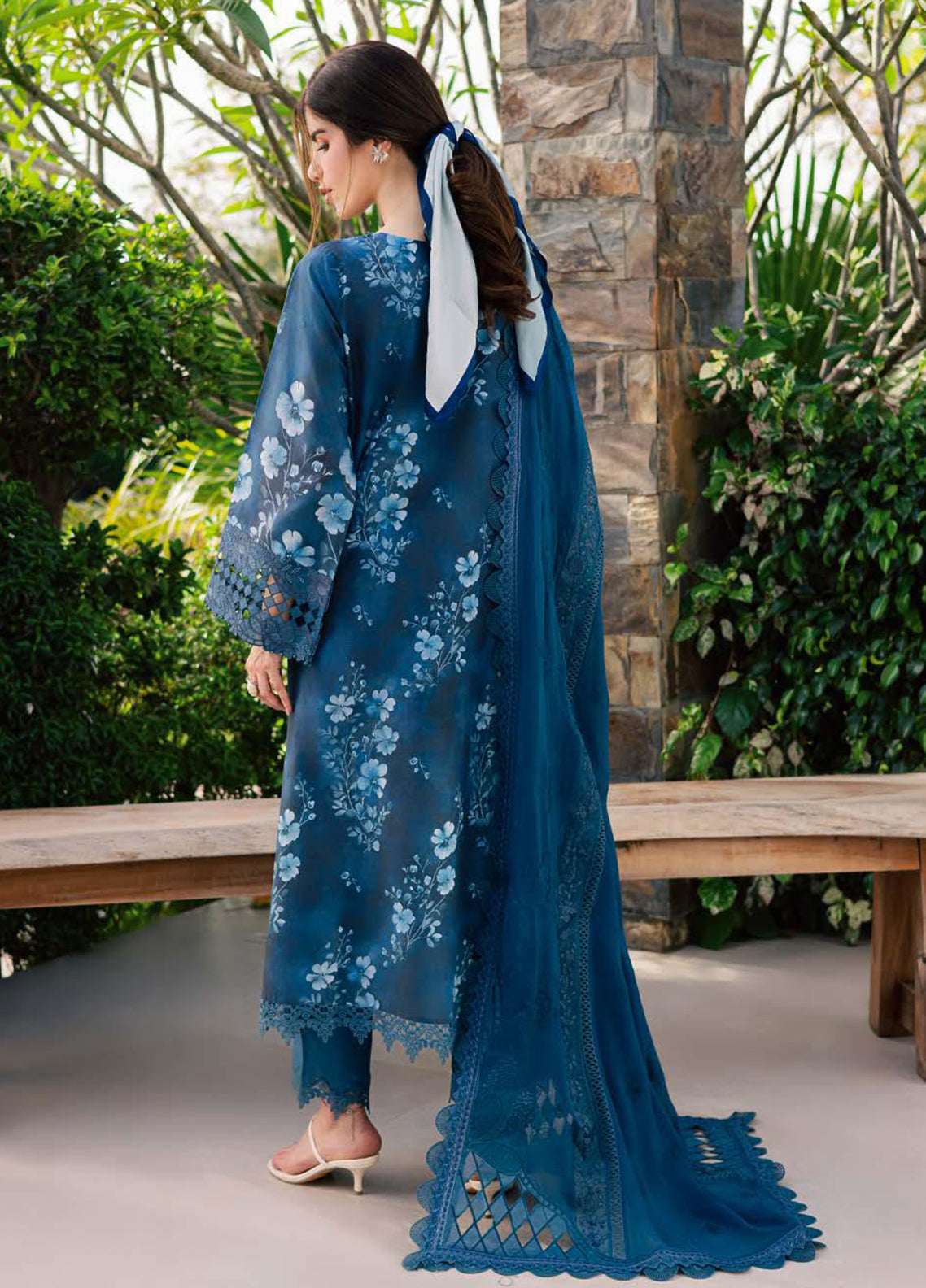 Lily May By Nureh Embroidered Lawn 3 Piece Unstitched Suit NU26LMEP D-NE-260 Lily May By Nureh Embroidered Lawn 3 Piece Unstitched Suit NU26LMEP D-NE-260
