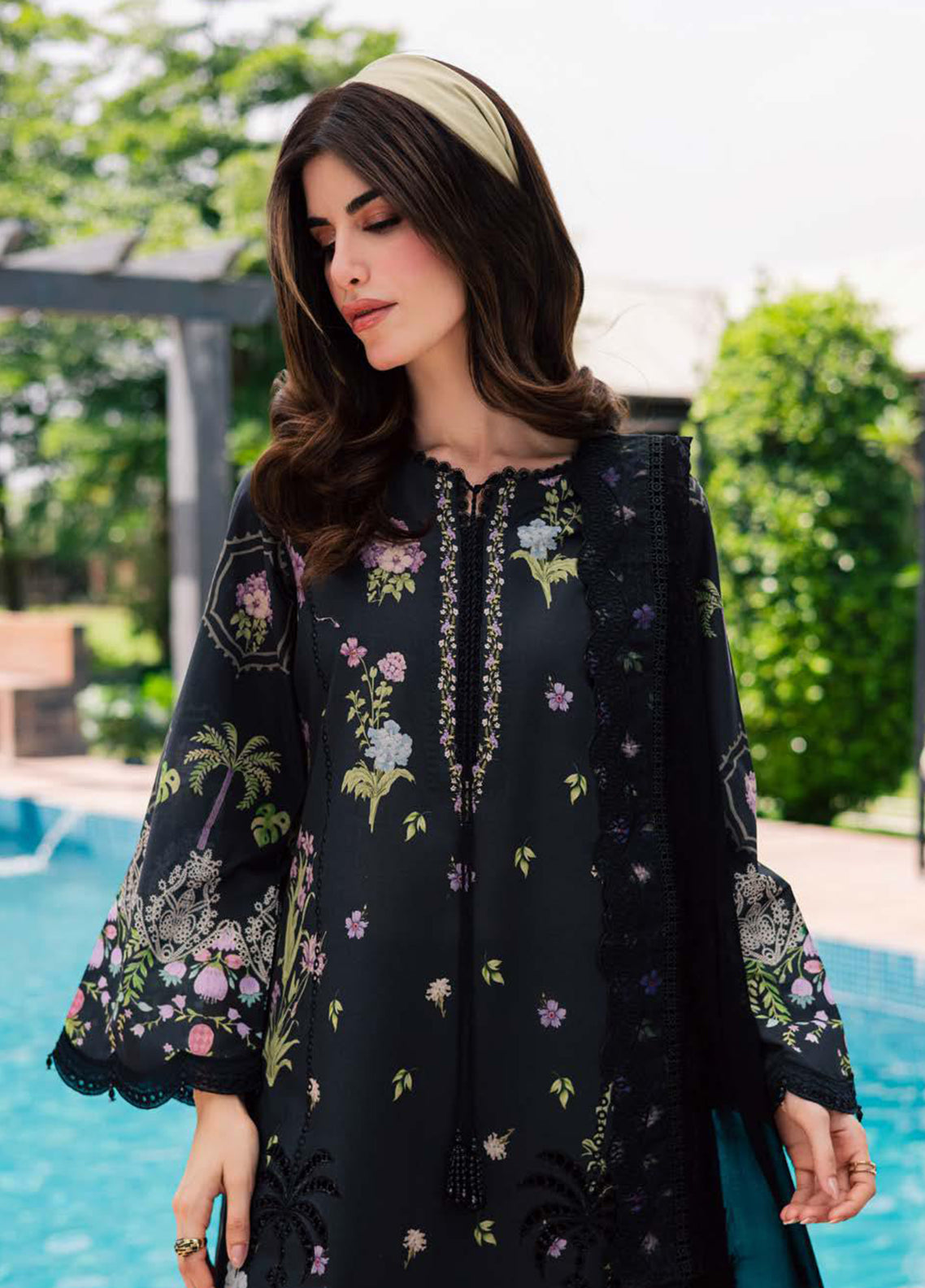 Lily May By Nureh Embroidered Lawn 3 Piece Unstitched Suit NU26LMEP D-NE-263 Lily May By Nureh Embroidered Lawn 3 Piece Unstitched Suit NU26LMEP D-NE-263