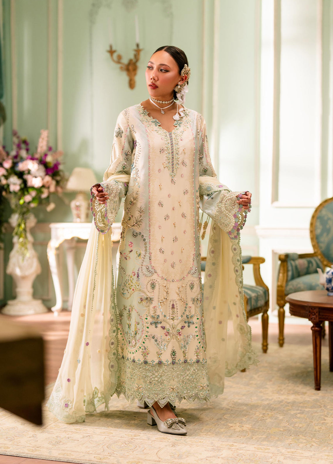 Luxe By Qalamkar Embroidered Silk 3 Piece Unstitched Suit QLM26QLS D-QSL-01 AZURE Luxe By Qalamkar Embroidered Silk 3 Piece Unstitched Suit QLM26QLS D-QSL-01 AZURE