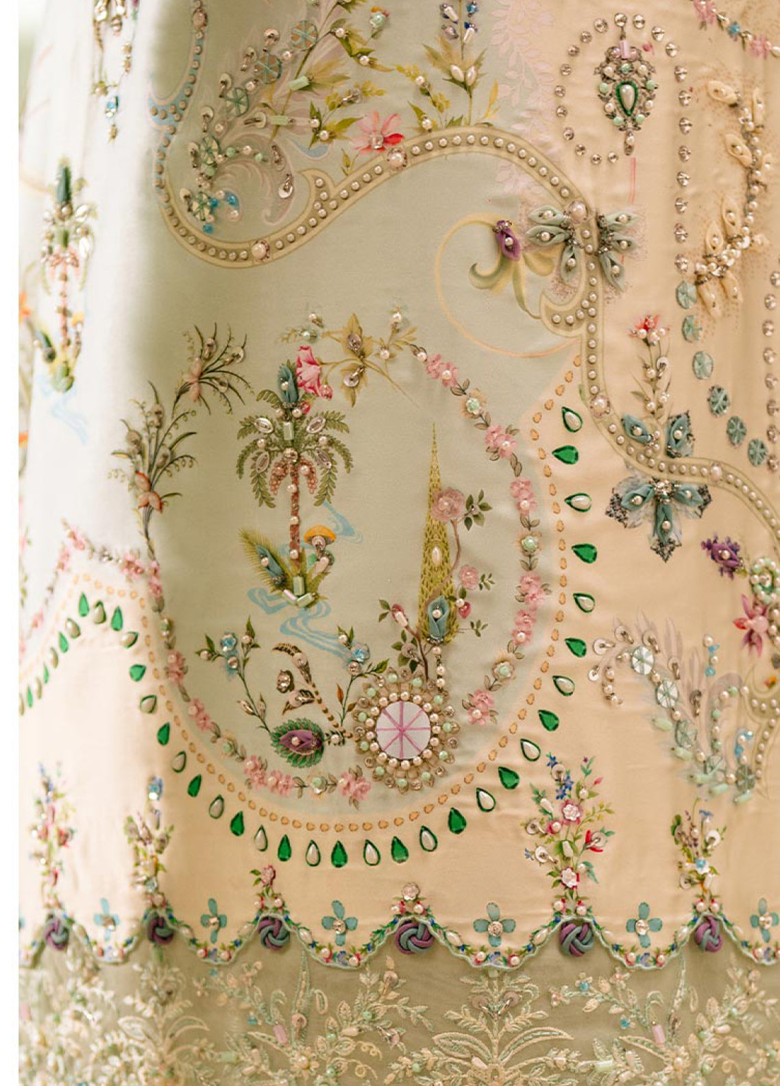 Luxe By Qalamkar Embroidered Silk 3 Piece Unstitched Suit QLM26QLS D-QSL-01 AZURE Luxe By Qalamkar Embroidered Silk 3 Piece Unstitched Suit QLM26QLS D-QSL-01 AZURE