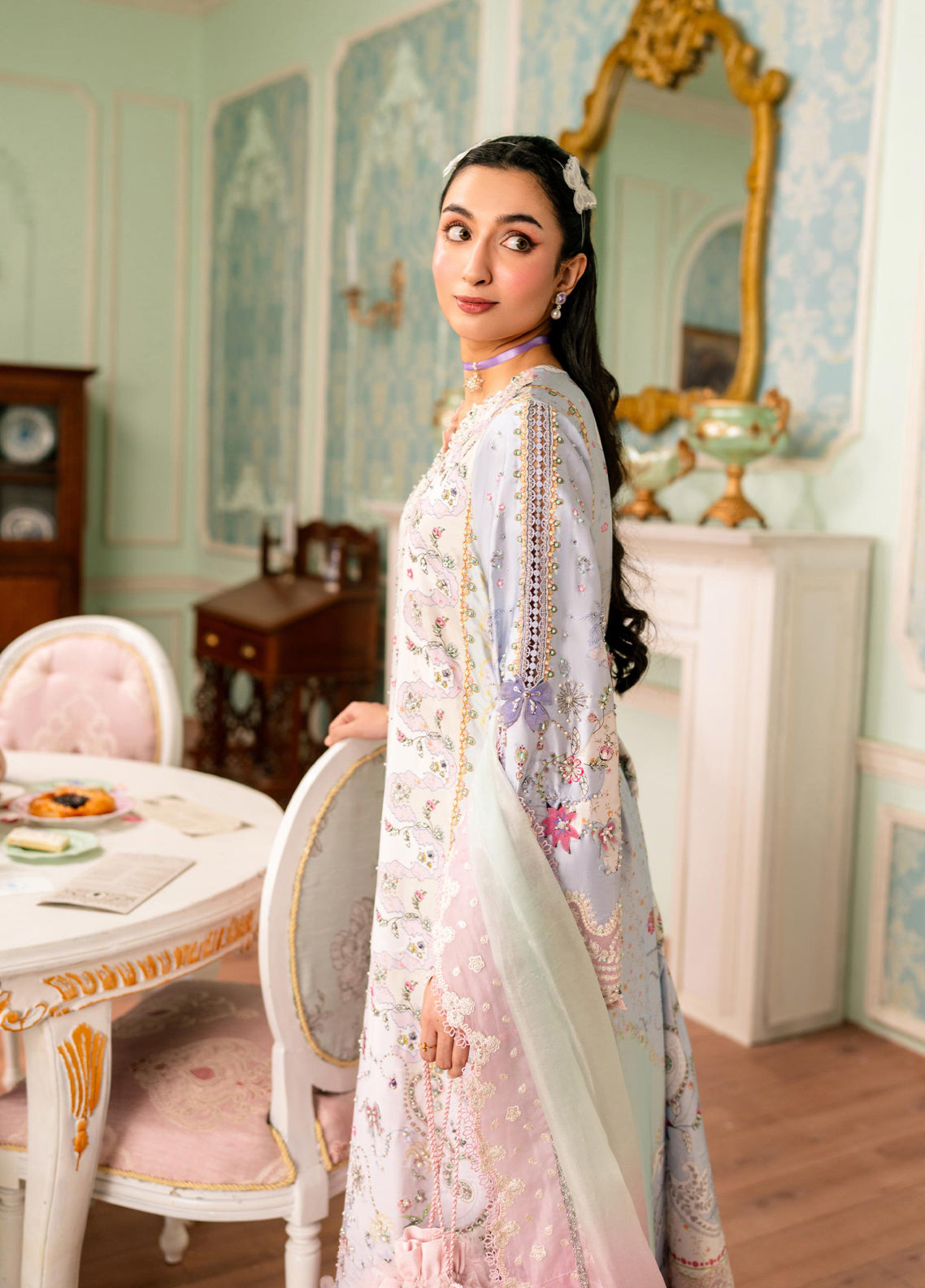 Luxe By Qalamkar Embroidered Silk 3 Piece Unstitched Suit QLM26QLS D-QSL-05 AKARI Luxe By Qalamkar Embroidered Silk 3 Piece Unstitched Suit QLM26QLS D-QSL-05 AKARI