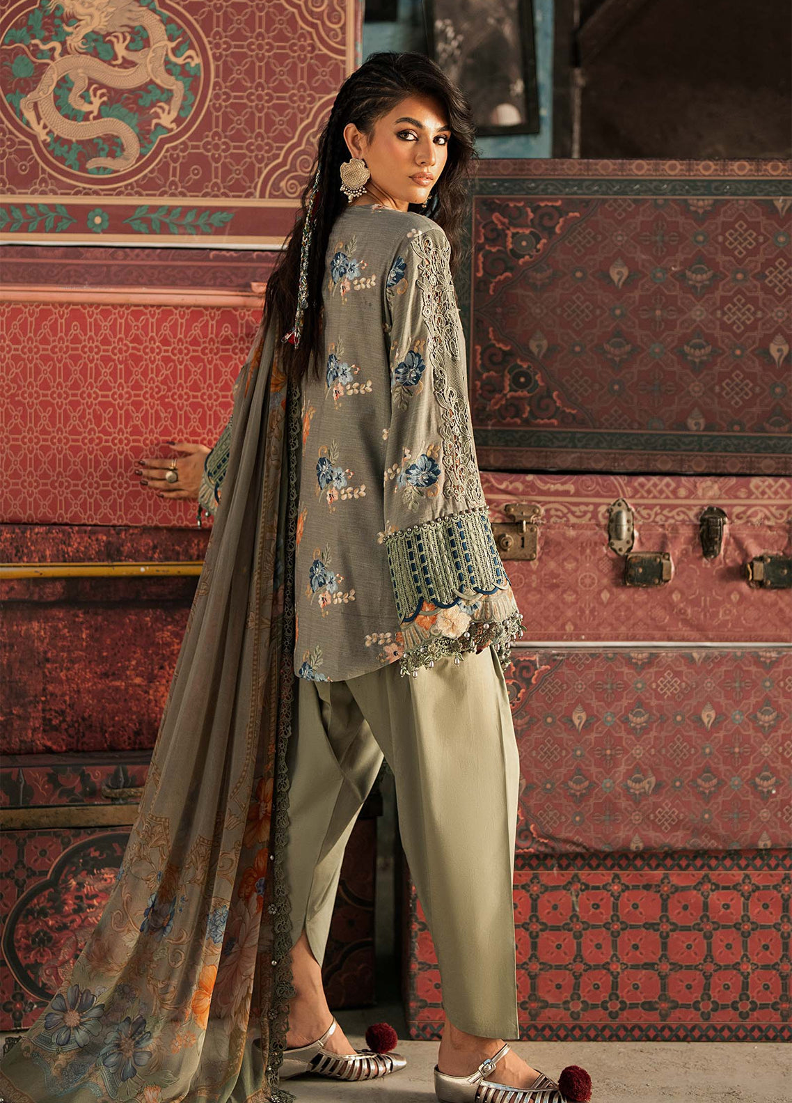 M.Prints Sounds By Maria B Embroidered Cambric 3 Piece Unstitched Suit MB26MPS D-MPT-3103-A M.Prints Sounds By Maria B Embroidered Cambric 3 Piece Unstitched Suit MB26MPS D-MPT-3103-A
