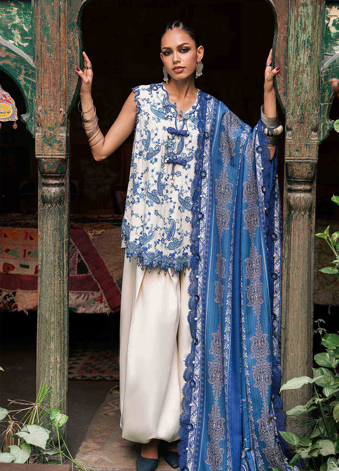 M.Prints Sounds By Maria B Embroidered Linen 3 Piece Unstitched Suit MB26MPS D-MPT-3108-A M.Prints Sounds By Maria B Embroidered Linen 3 Piece Unstitched Suit MB26MPS D-MPT-3108-A
