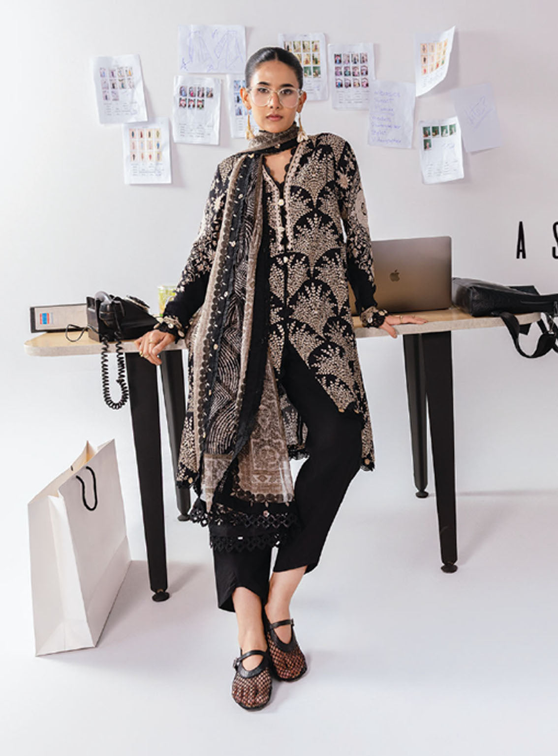 M Basic By Maria B Printed Linen Suits Unstitched 3 Piece - MB25WU MB-CUS25-1108A M Basic By Maria B Printed Linen Suits Unstitched 3 Piece - MB25WU MB-CUS25-1108A