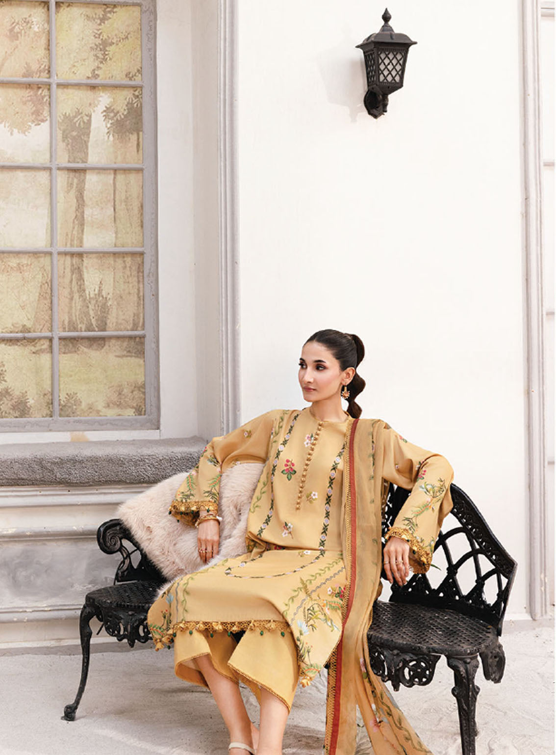 M Basic By Maria B Printed Marina Twill Suits Unstitched 3 Piece - MB25WU MB-CUS25-1105B M Basic By Maria B Printed Marina Twill Suits Unstitched 3 Piece - MB25WU MB-CUS25-1105B