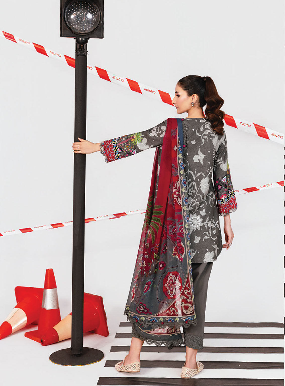 M Basic By Maria B Printed Marina Twill Suits Unstitched 3 Piece - MB25WU MB-CUS25-1106A M Basic By Maria B Printed Marina Twill Suits Unstitched 3 Piece - MB25WU MB-CUS25-1106A