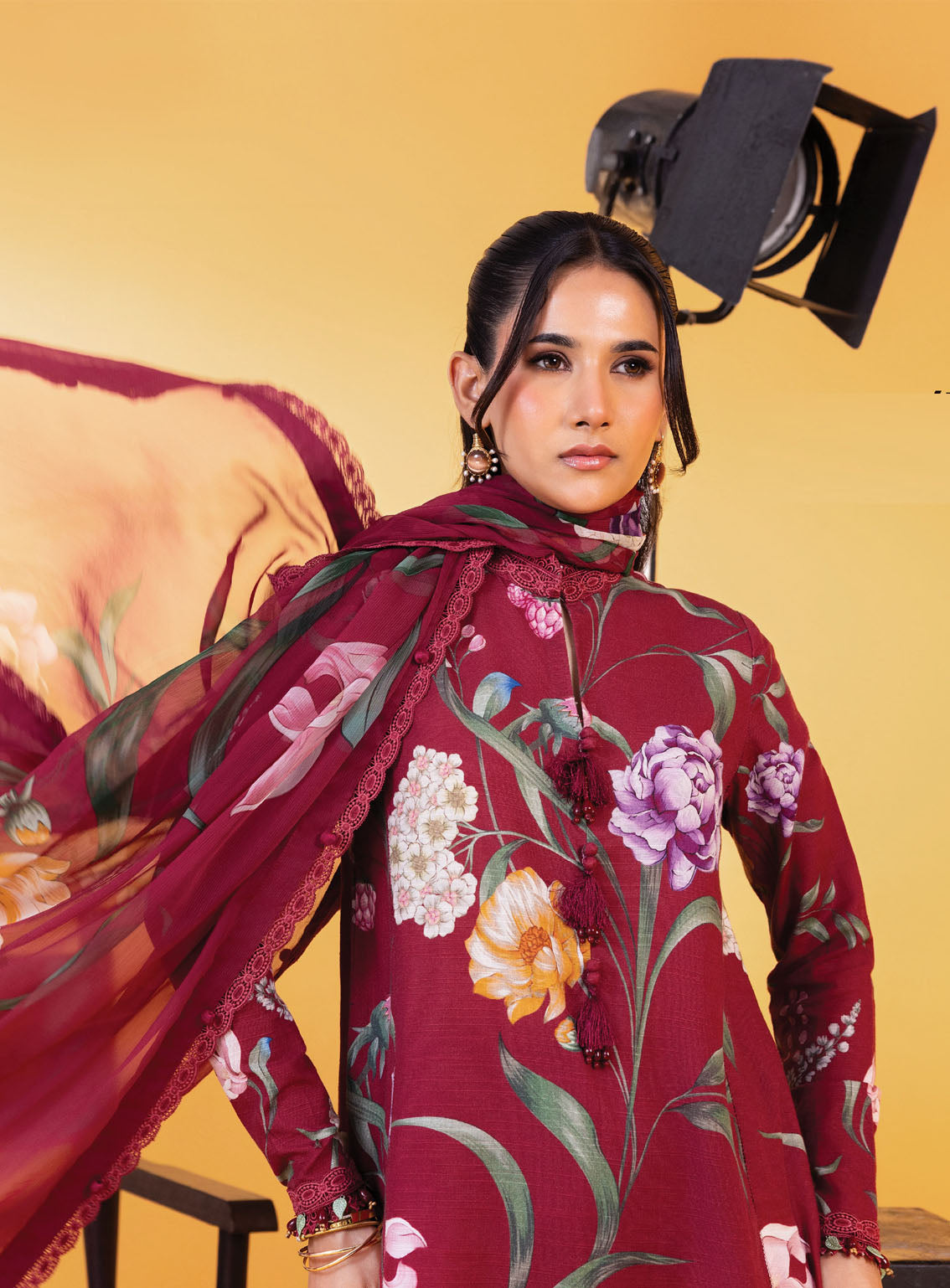 M Basic By Maria B Printed Slub Khaddar Suits Unstitched 3 Piece - MB25WU MB-CUS25-1103A M Basic By Maria B Printed Slub Khaddar Suits Unstitched 3 Piece - MB25WU MB-CUS25-1103A