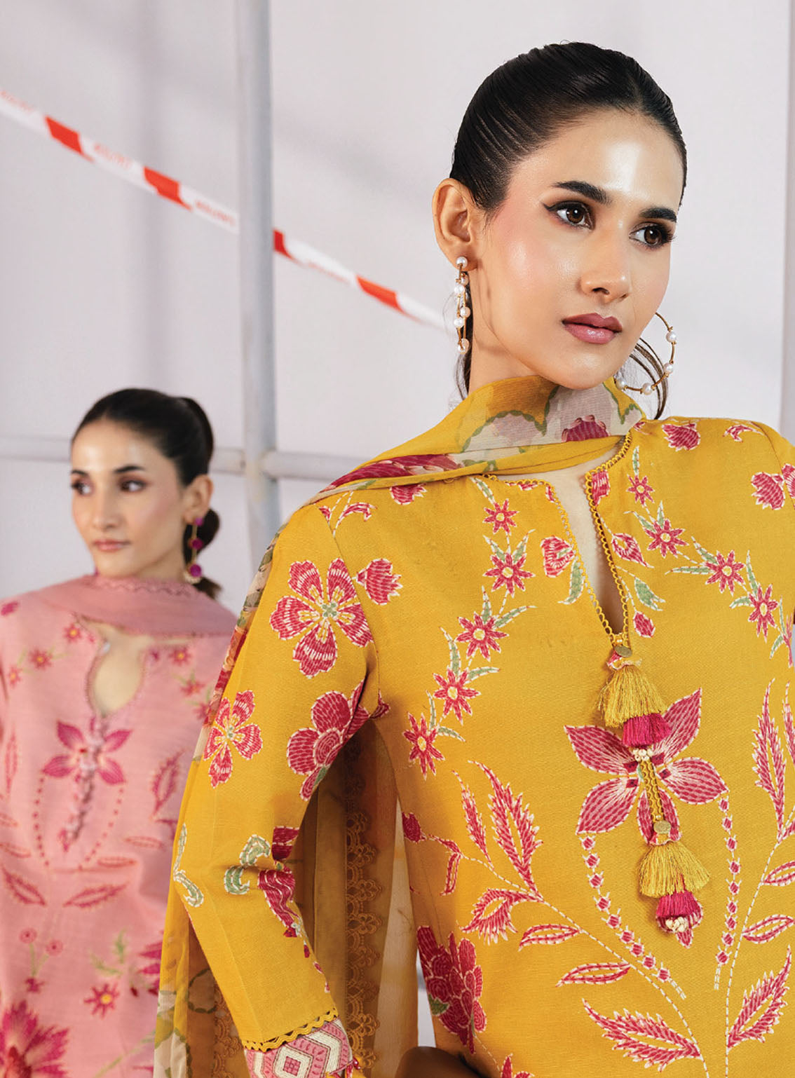 M Basic By Maria B Printed Slub Khaddar Suits Unstitched 3 Piece - MB25WU MB-CUS25-1104B M Basic By Maria B Printed Slub Khaddar Suits Unstitched 3 Piece - MB25WU MB-CUS25-1104B