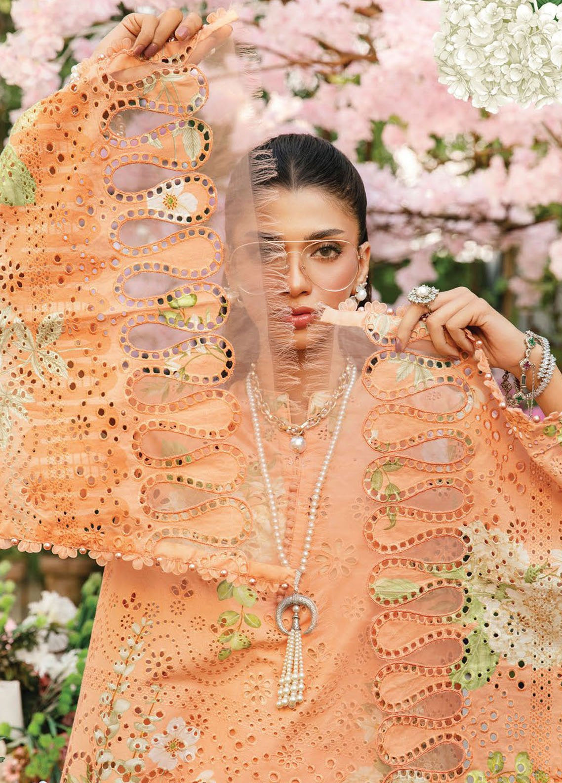 M Prints by Maria B Embroidered Lawn Suits Unstitched 3 Piece - MB25MP MPT-2602A M Prints by Maria B Embroidered Lawn Suits Unstitched 3 Piece - MB25MP MPT-2602A