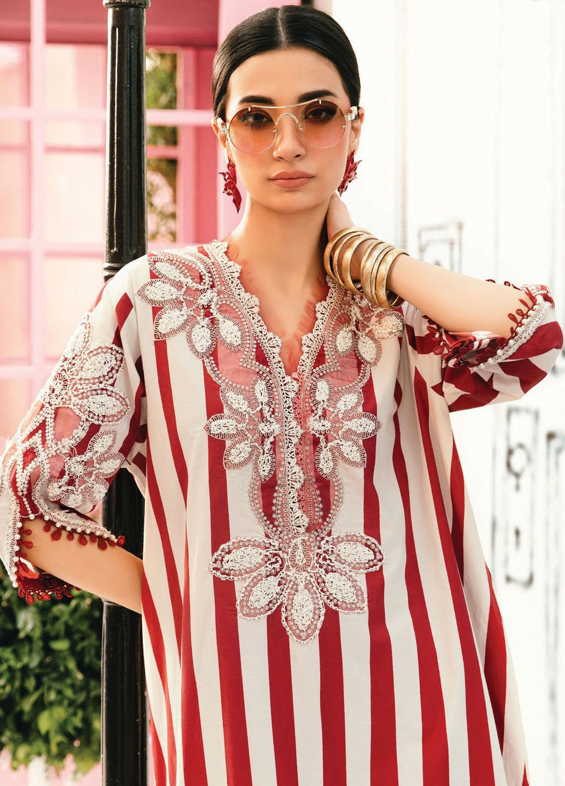 M Prints by Maria B Embroidered Lawn Suits Unstitched 3 Piece - MB25MP MPT-2609A M Prints by Maria B Embroidered Lawn Suits Unstitched 3 Piece - MB25MP MPT-2609A