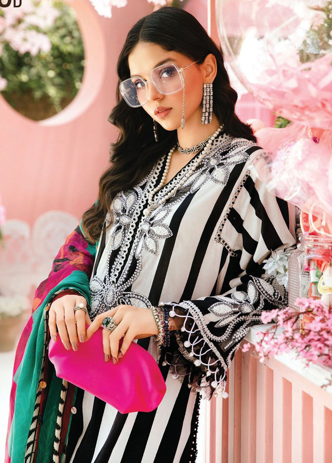 M Prints by Maria B Embroidered Lawn Suits Unstitched 3 Piece - MB25MP MPT-2609B M Prints by Maria B Embroidered Lawn Suits Unstitched 3 Piece - MB25MP MPT-2609B