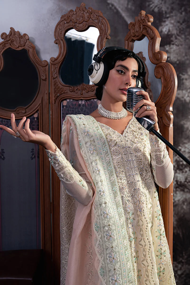 D#05 Mushq Qala Kamdaani Festive Collection 723 D#05 Mushq Qala Kamdaani Festive Collection 723