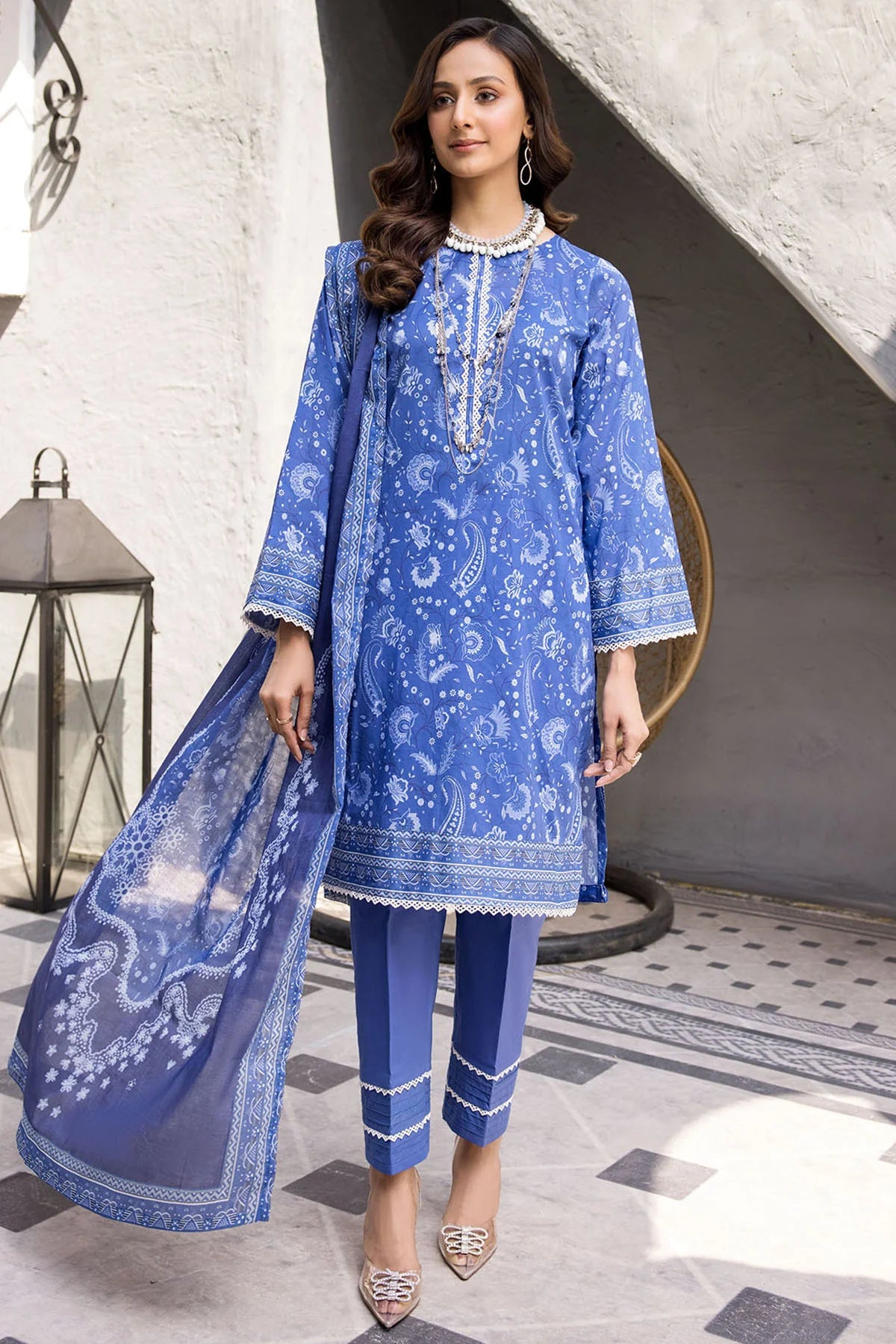 D#3725 Motifz Rang Digital Printed Lawn Collection 523 D#3725 Motifz Rang Digital Printed Lawn Collection 523