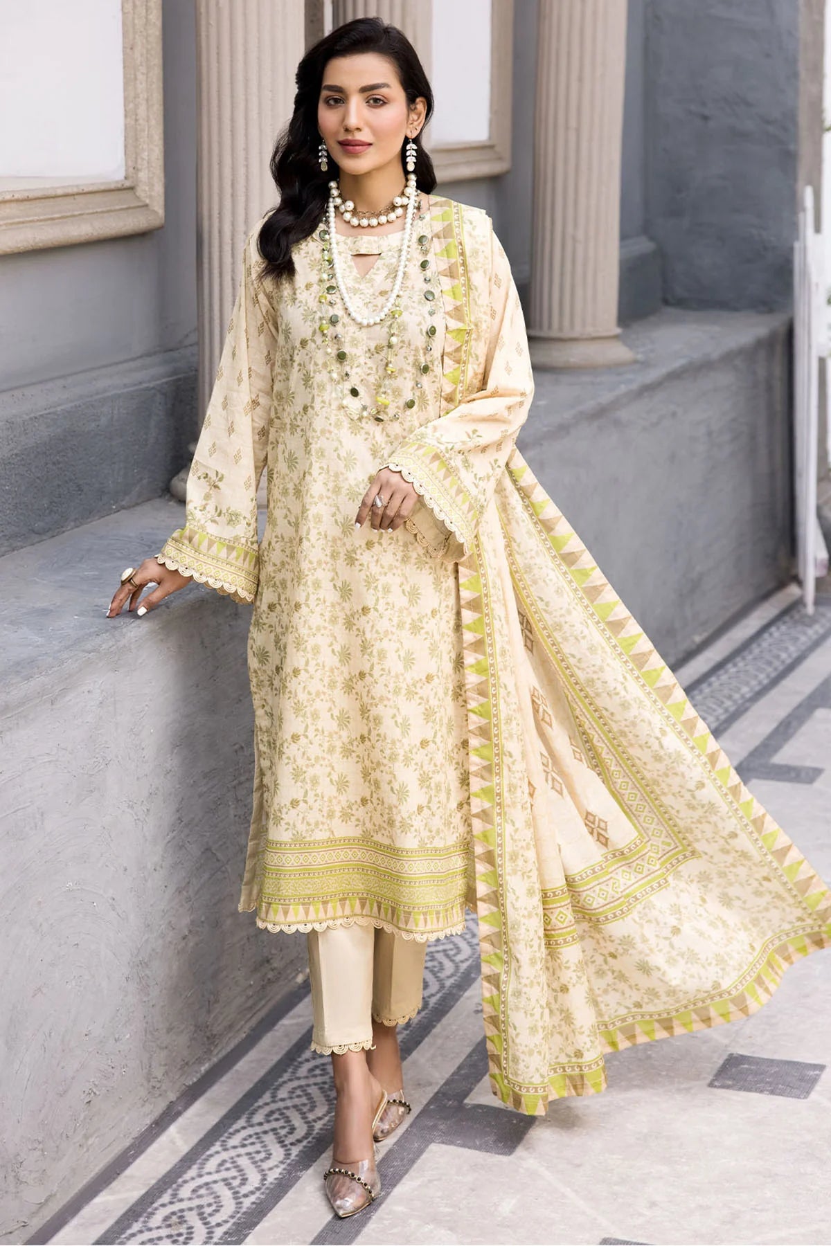 D#3726 Motifz Rang Digital Printed Lawn Collection 523 D#3726 Motifz Rang Digital Printed Lawn Collection 523