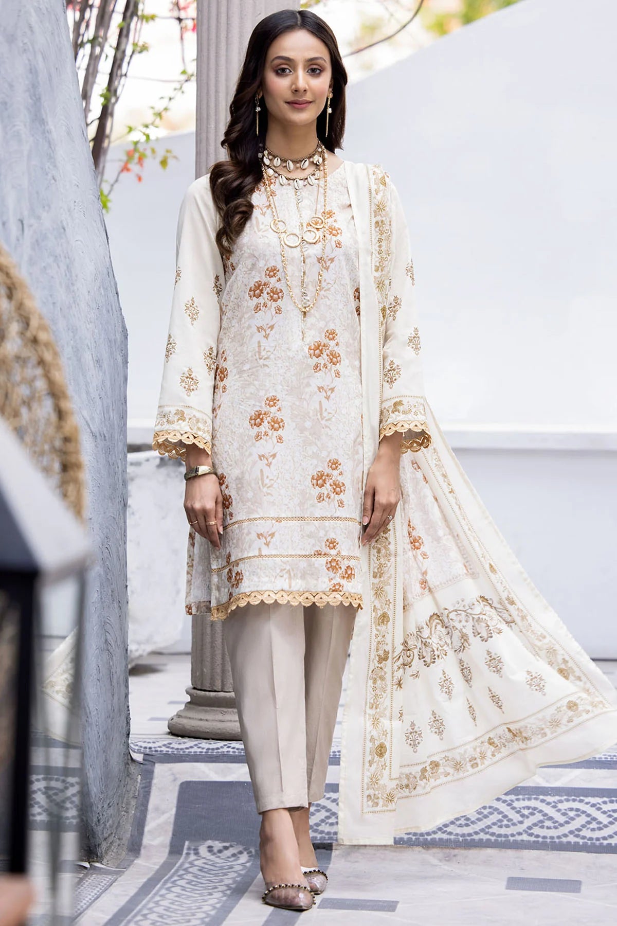 D#3729 Motifz Rang Digital Printed Lawn Collection 523 D#3729 Motifz Rang Digital Printed Lawn Collection 523