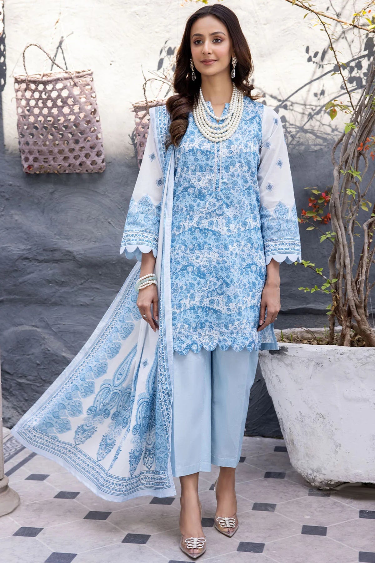 D#3732 Motifz Rang Digital Printed Lawn Collection 523 D#3732 Motifz Rang Digital Printed Lawn Collection 523