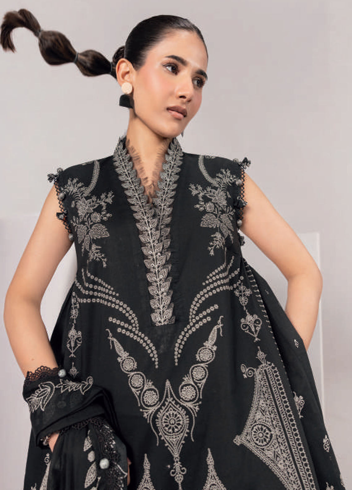M Basic Spring Summer By Maria B Embroidered Lawn 3 Piece Unstitched Suit MB26MBSS D-3B M Basic Spring Summer By Maria B Embroidered Lawn 3 Piece Unstitched Suit MB26MBSS D-3B