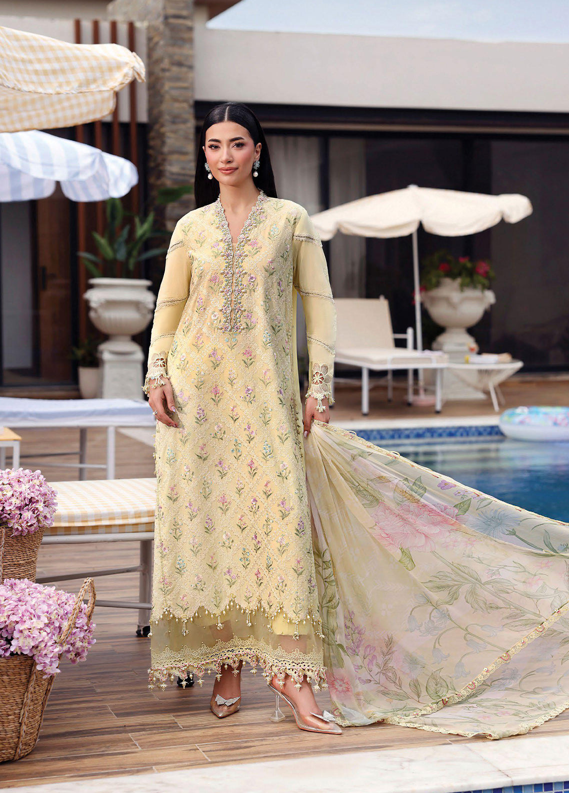 M Prints By Maria B Embroidered Lawn 3 Piece Unstitched Suit MB26MPEEV2 D-MPT-1A M Prints By Maria B Embroidered Lawn 3 Piece Unstitched Suit MB26MPEEV2 D-MPT-1A