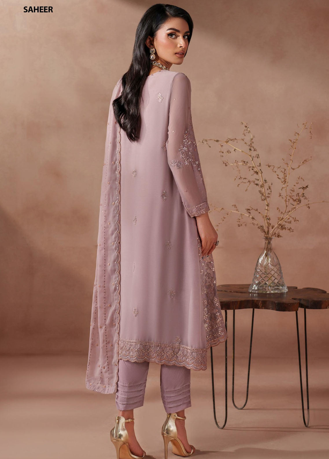 Mahrosh by Zarif Embroidered Chiffon Suits Unstitched 3 Piece - ZF25MF 04 SAHEER Mahrosh by Zarif Embroidered Chiffon Suits Unstitched 3 Piece - ZF25MF 04 SAHEER