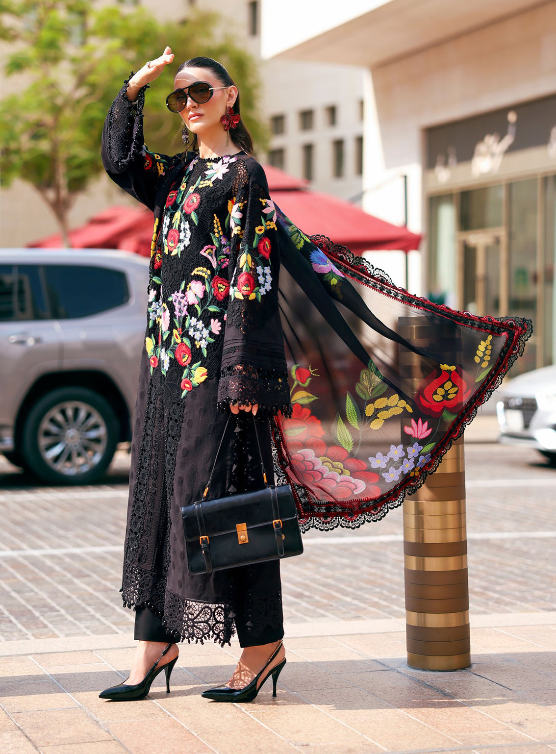 Maria B Luxury Embroidered Lawn 3 Piece Unstitched Suit MB26LLE D-10B Maria B Luxury Embroidered Lawn 3 Piece Unstitched Suit MB26LLE D-10B