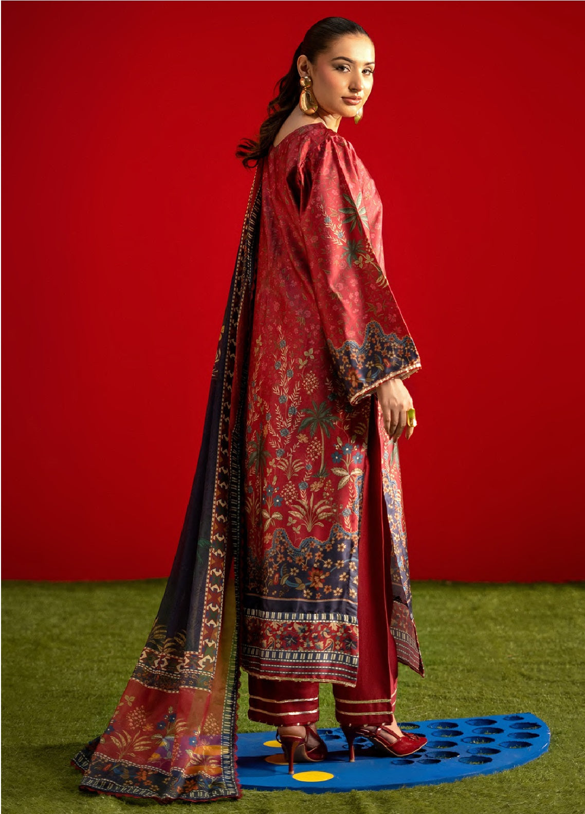 Marine By Rashid Textile Digitaly Printed Luxury Silk 3 Piece Unstitched Suit RT26MLS D-3901 Marine By Rashid Textile Digitaly Printed Luxury Silk 3 Piece Unstitched Suit RT26MLS D-3901