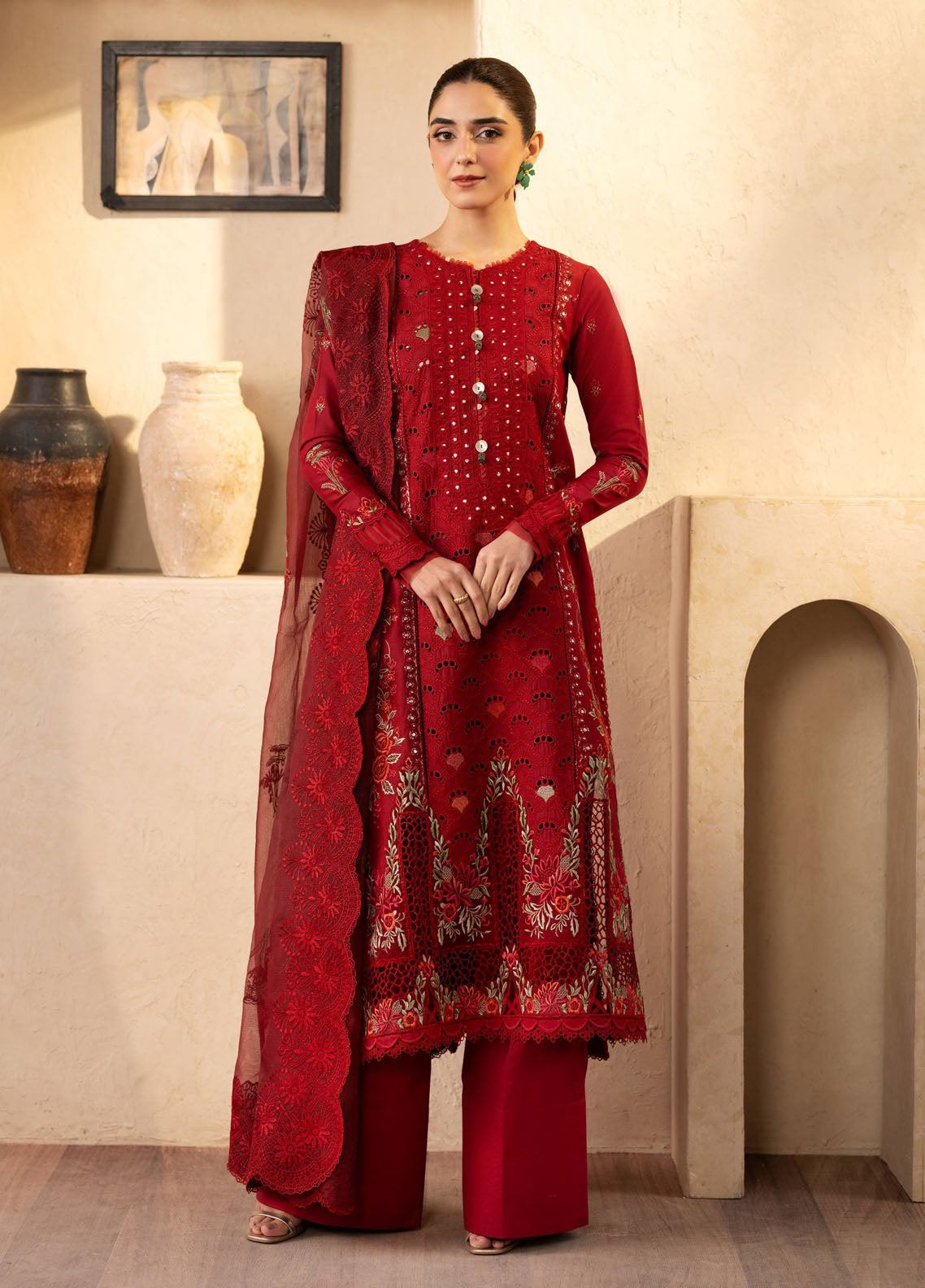 Maryum Hussain Embroidered Lawn Suits Unstitched 3 Piece - MH25LL 06 BERRY Maryum Hussain Embroidered Lawn Suits Unstitched 3 Piece - MH25LL 06 BERRY