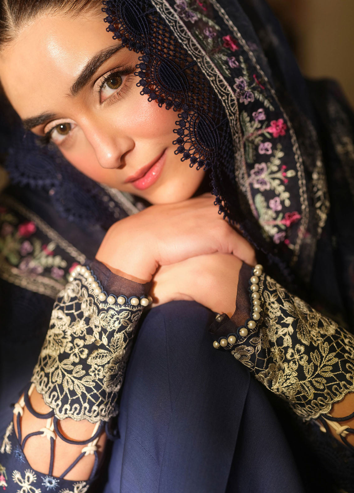 Maryum Hussain Embroidered Lawn Suits Unstitched 3 Piece - MH25LL 07 TWILIGHT Maryum Hussain Embroidered Lawn Suits Unstitched 3 Piece - MH25LL 07 TWILIGHT