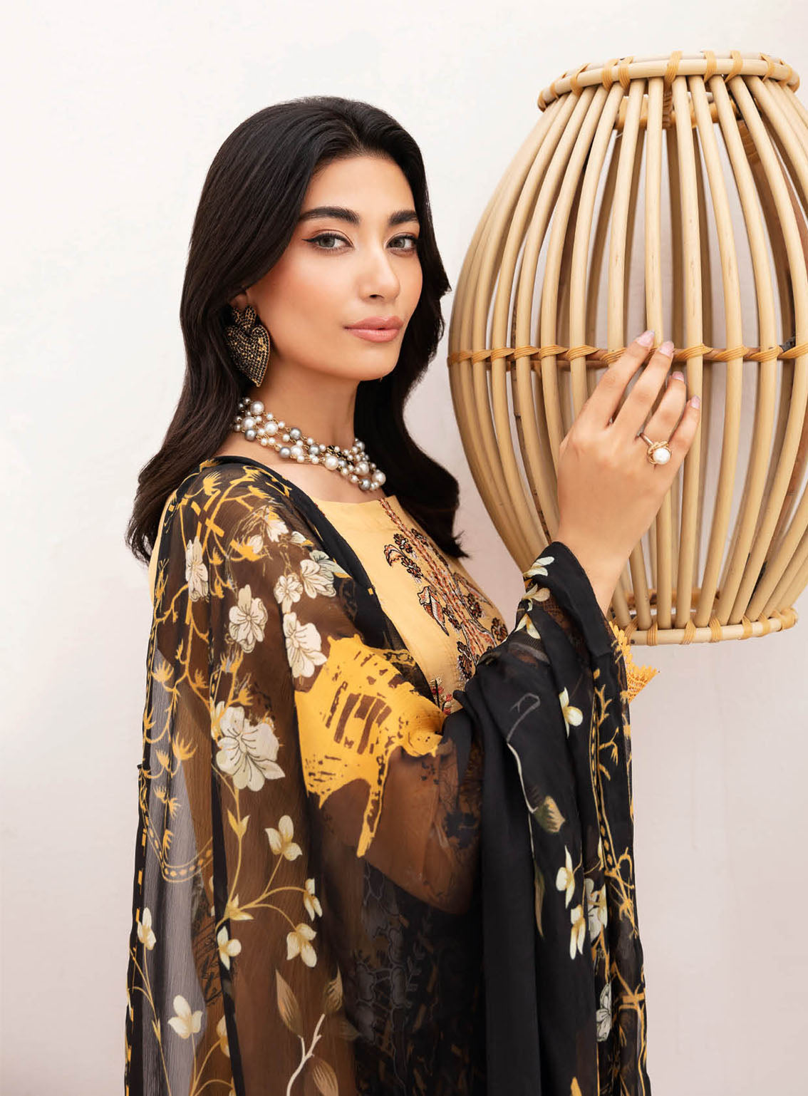 Mashaal By Ramsha Embroidered Lawn Suits Unstitched 3 Piece - RM24ML 1111 Mashaal By Ramsha Embroidered Lawn Suits Unstitched 3 Piece - RM24ML 1111