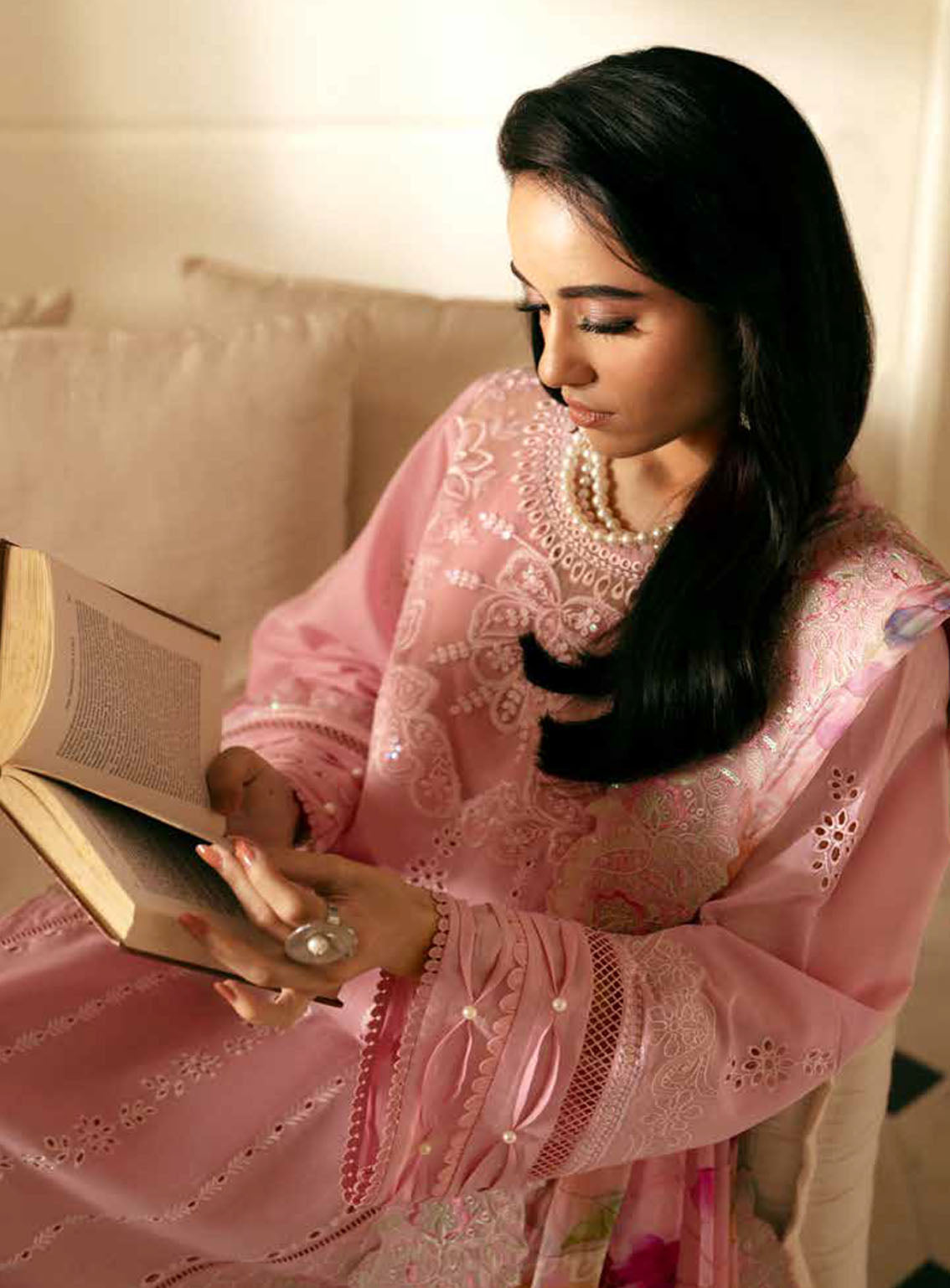 Maya By Nureh Embroidered Lawn Suits Unstitched 3 Piece - NU24MYL NS-141 Maya By Nureh Embroidered Lawn Suits Unstitched 3 Piece - NU24MYL NS-141