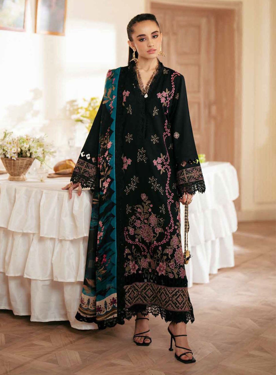 Maya By Nureh Embroidered Lawn Suits Unstitched 3 Piece - NU24MYL NS-146 Maya By Nureh Embroidered Lawn Suits Unstitched 3 Piece - NU24MYL NS-146
