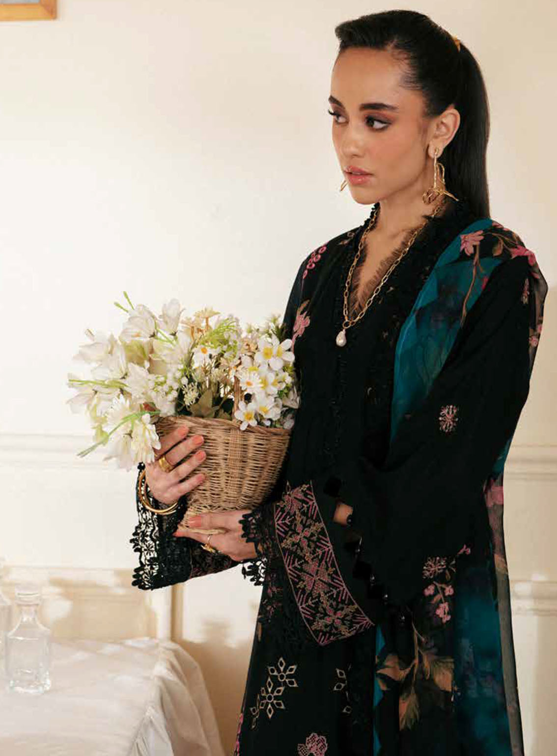 Maya By Nureh Embroidered Lawn Suits Unstitched 3 Piece - NU24MYL NS-146 Maya By Nureh Embroidered Lawn Suits Unstitched 3 Piece - NU24MYL NS-146