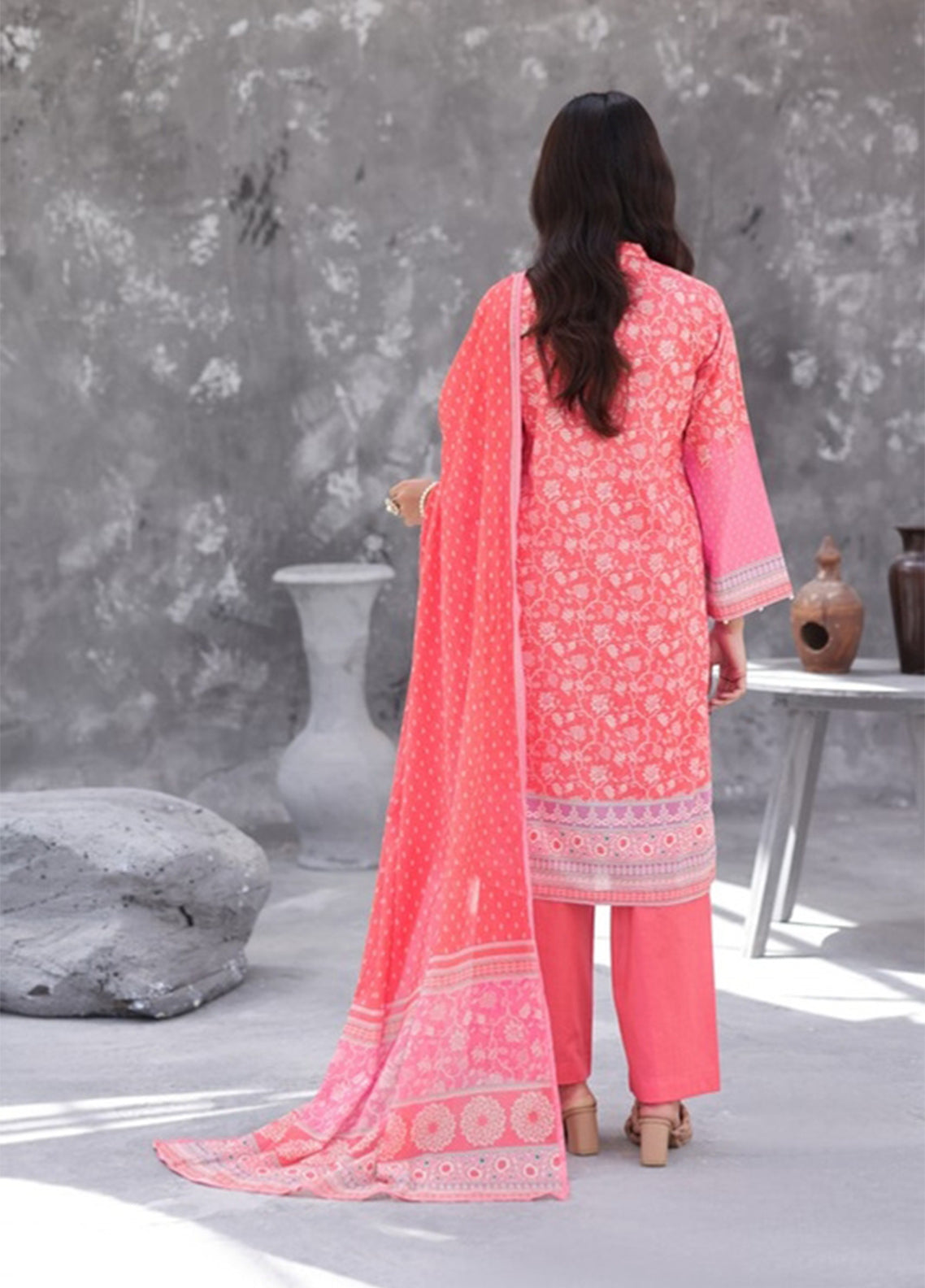 Maya By Aizal Printed Cambric 3 Piece Stitched Suit AL26MCV1 D-02 Maya By Aizal Printed Cambric 3 Piece Stitched Suit AL26MCV1 D-02