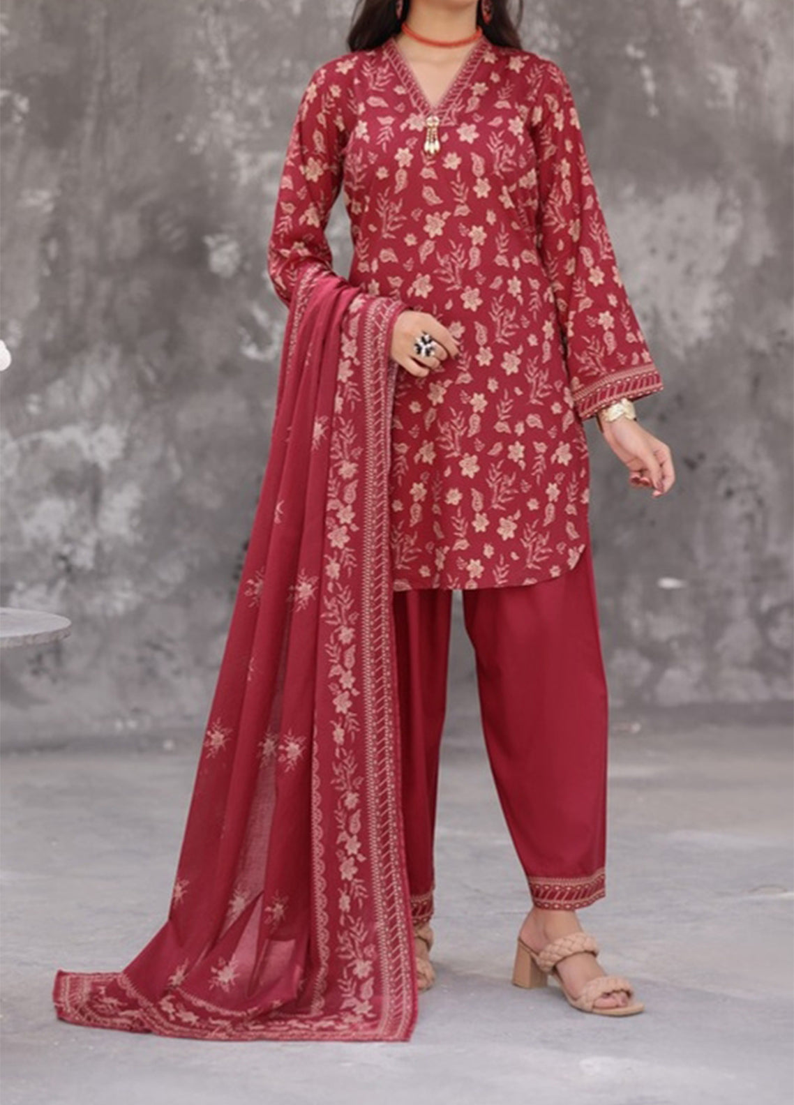 Maya By Aizal Printed Cambric 3 Piece Stitched Suit AL26MCV1 D-04 Maya By Aizal Printed Cambric 3 Piece Stitched Suit AL26MCV1 D-04