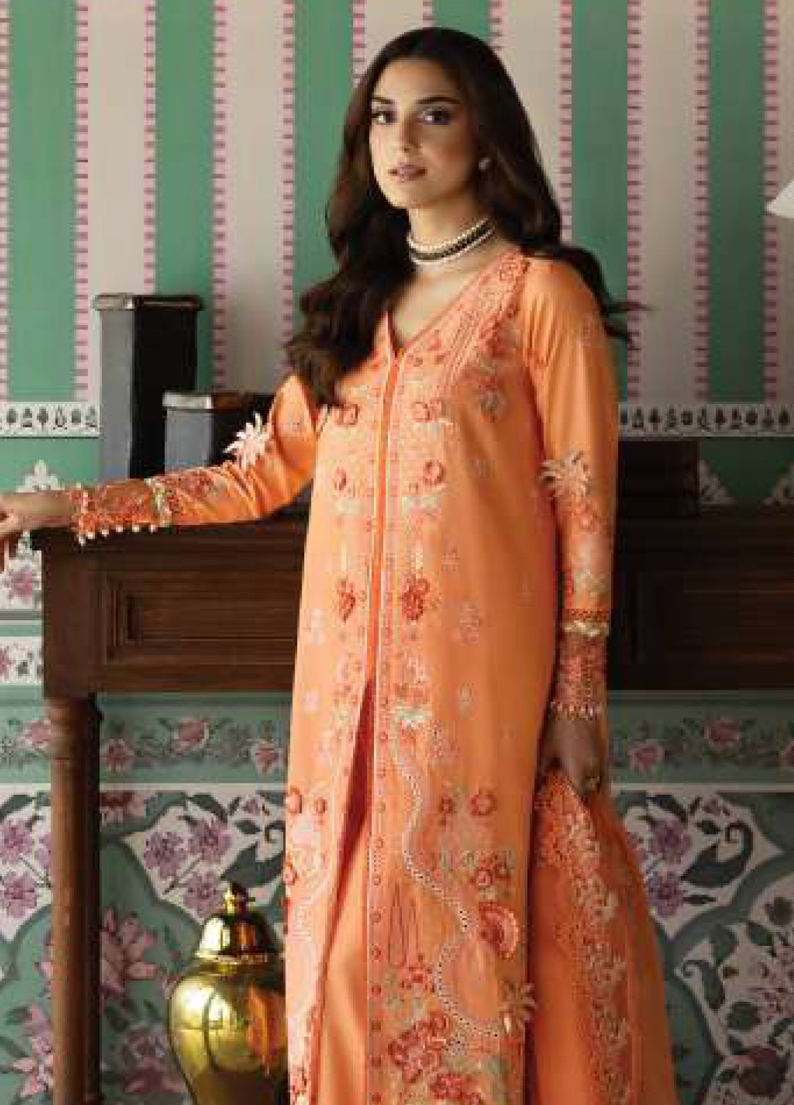 Maya By Imrozia Premium Luxury Embroidered Lawn 3 Piece Unstitched Suit IM26MLL D-148 VANYA Maya By Imrozia Premium Luxury Embroidered Lawn 3 Piece Unstitched Suit IM26MLL D-148 VANYA