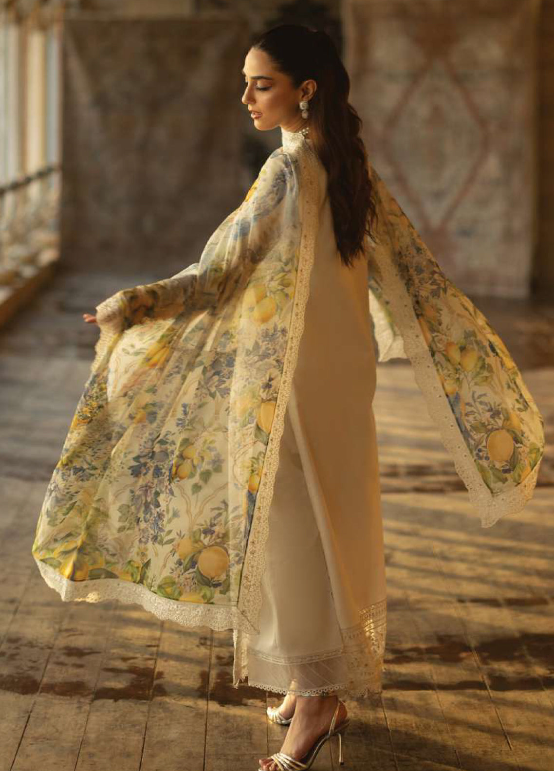 Maya By Imrozia Premium Luxury Embroidered Lawn 3 Piece Unstitched Suit IM26MLL D-154 INAYA Maya By Imrozia Premium Luxury Embroidered Lawn 3 Piece Unstitched Suit IM26MLL D-154 INAYA