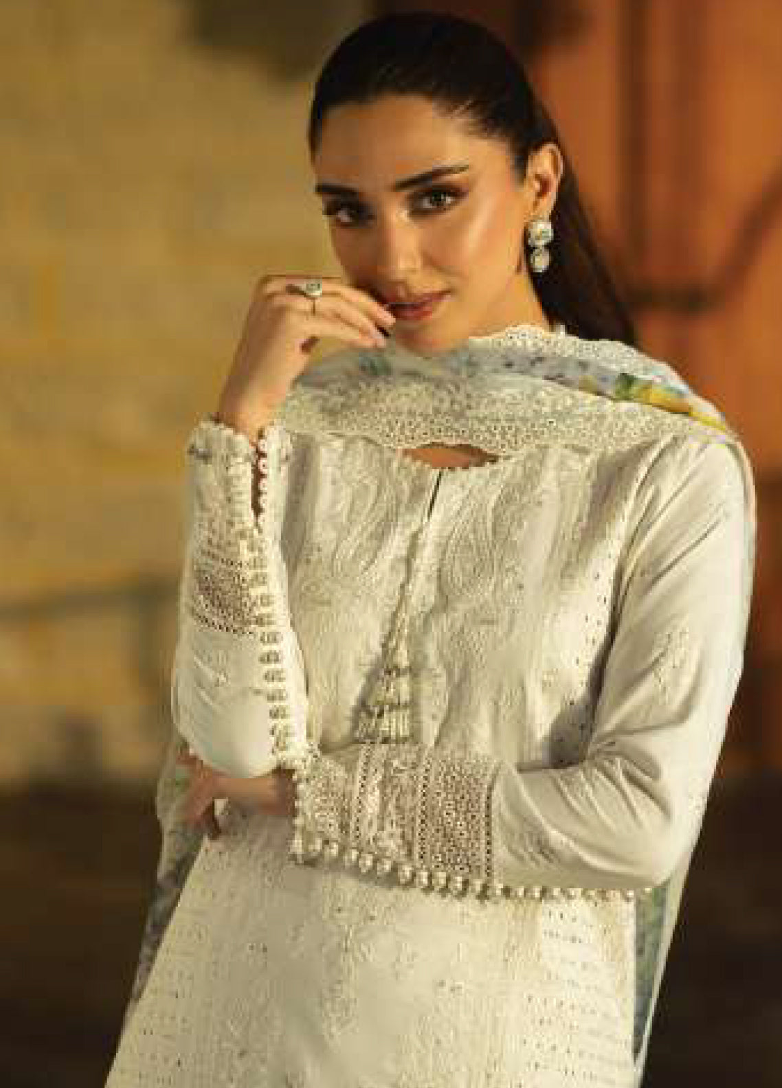 Maya By Imrozia Premium Luxury Embroidered Lawn 3 Piece Unstitched Suit IM26MLL D-154 INAYA Maya By Imrozia Premium Luxury Embroidered Lawn 3 Piece Unstitched Suit IM26MLL D-154 INAYA