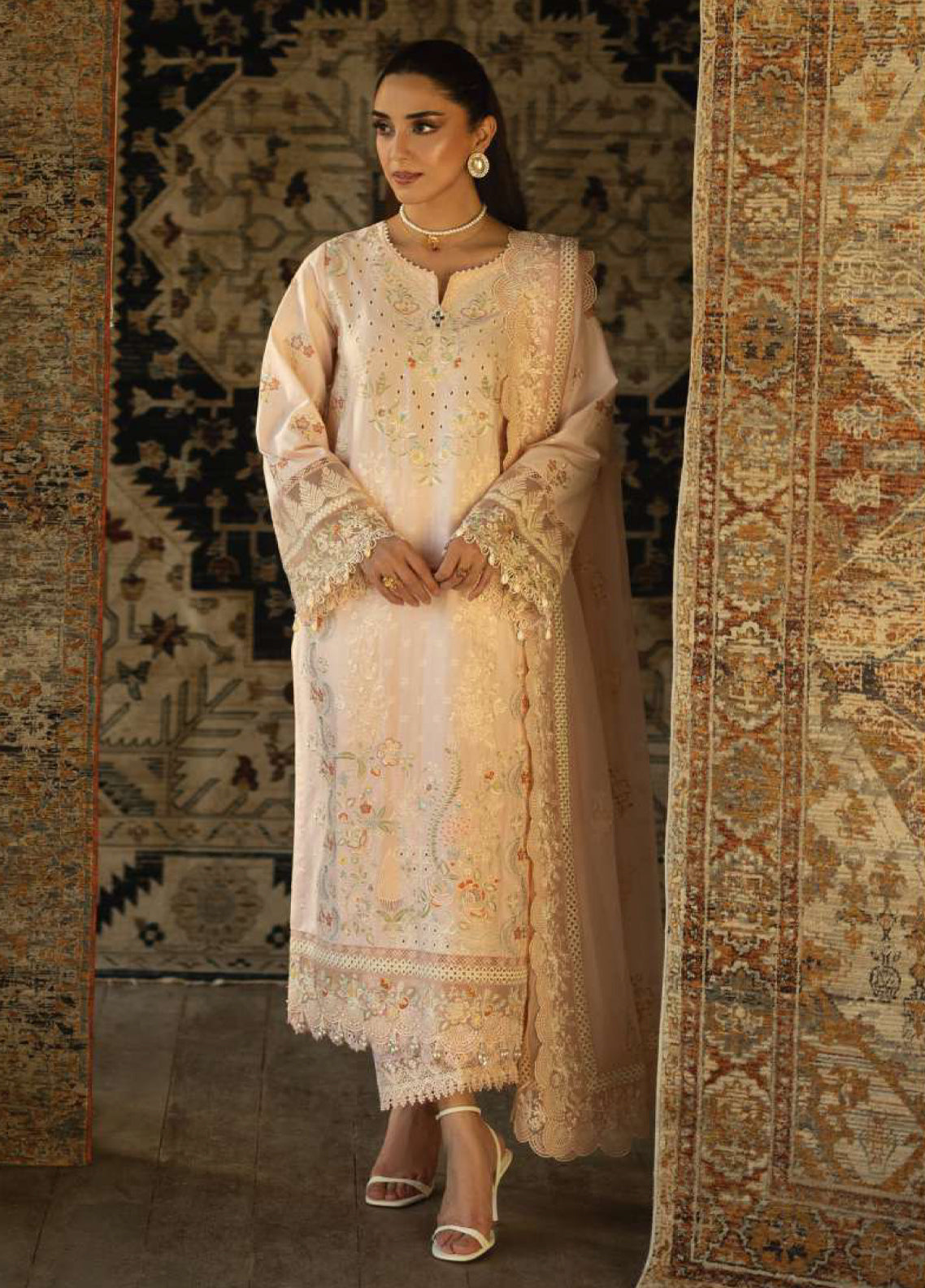 Maya By Imrozia Premium Luxury Embroidered Lawn 3 Piece Unstitched Suit IM26MLL D-155 ZEHRA Maya By Imrozia Premium Luxury Embroidered Lawn 3 Piece Unstitched Suit IM26MLL D-155 ZEHRA