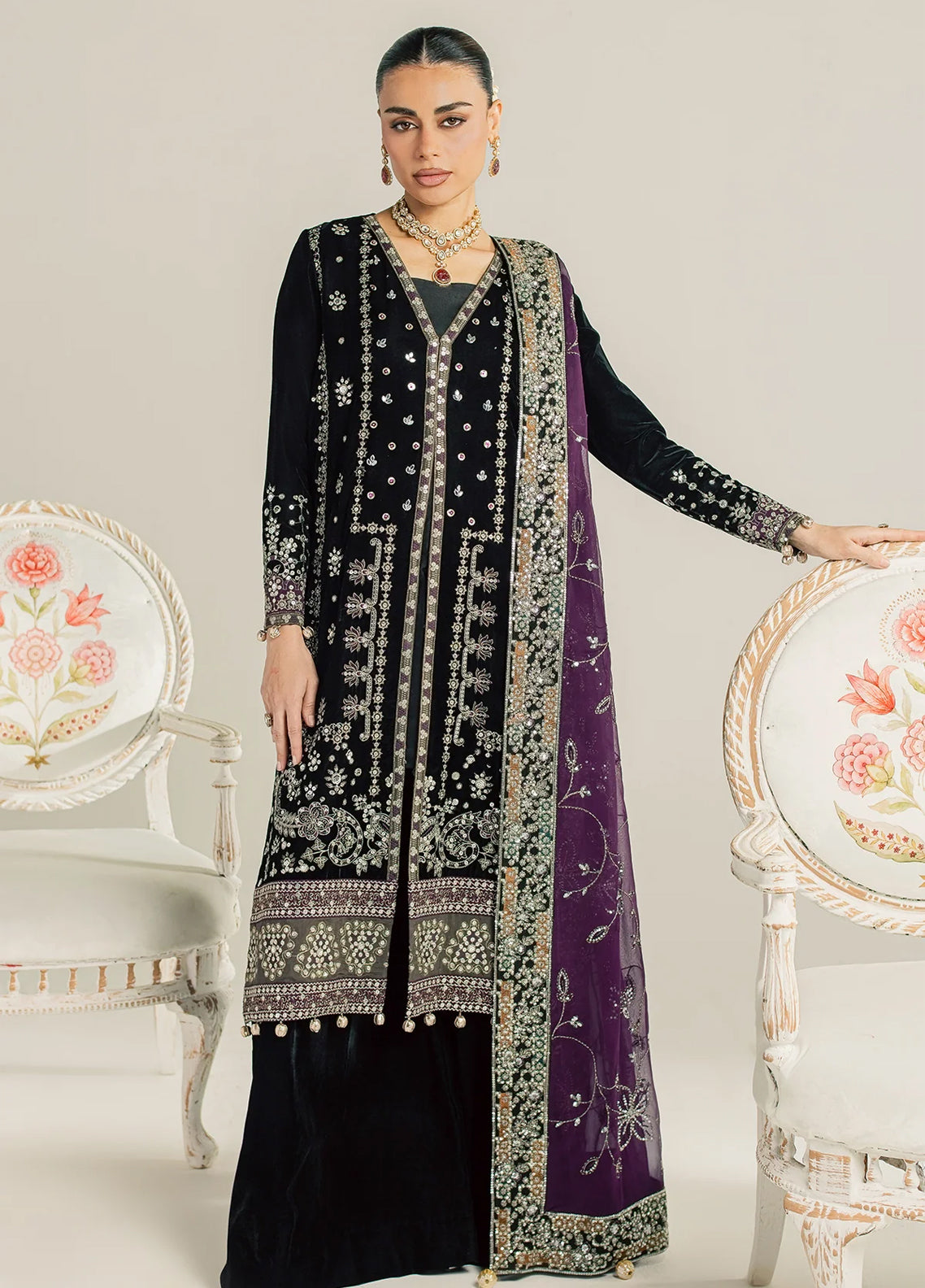 Maya By Nureh Luxury Embroidered Velvet 3 Piece Unstitched Suit NU26MV D-NW-136 Maya By Nureh Luxury Embroidered Velvet 3 Piece Unstitched Suit NU26MV D-NW-136