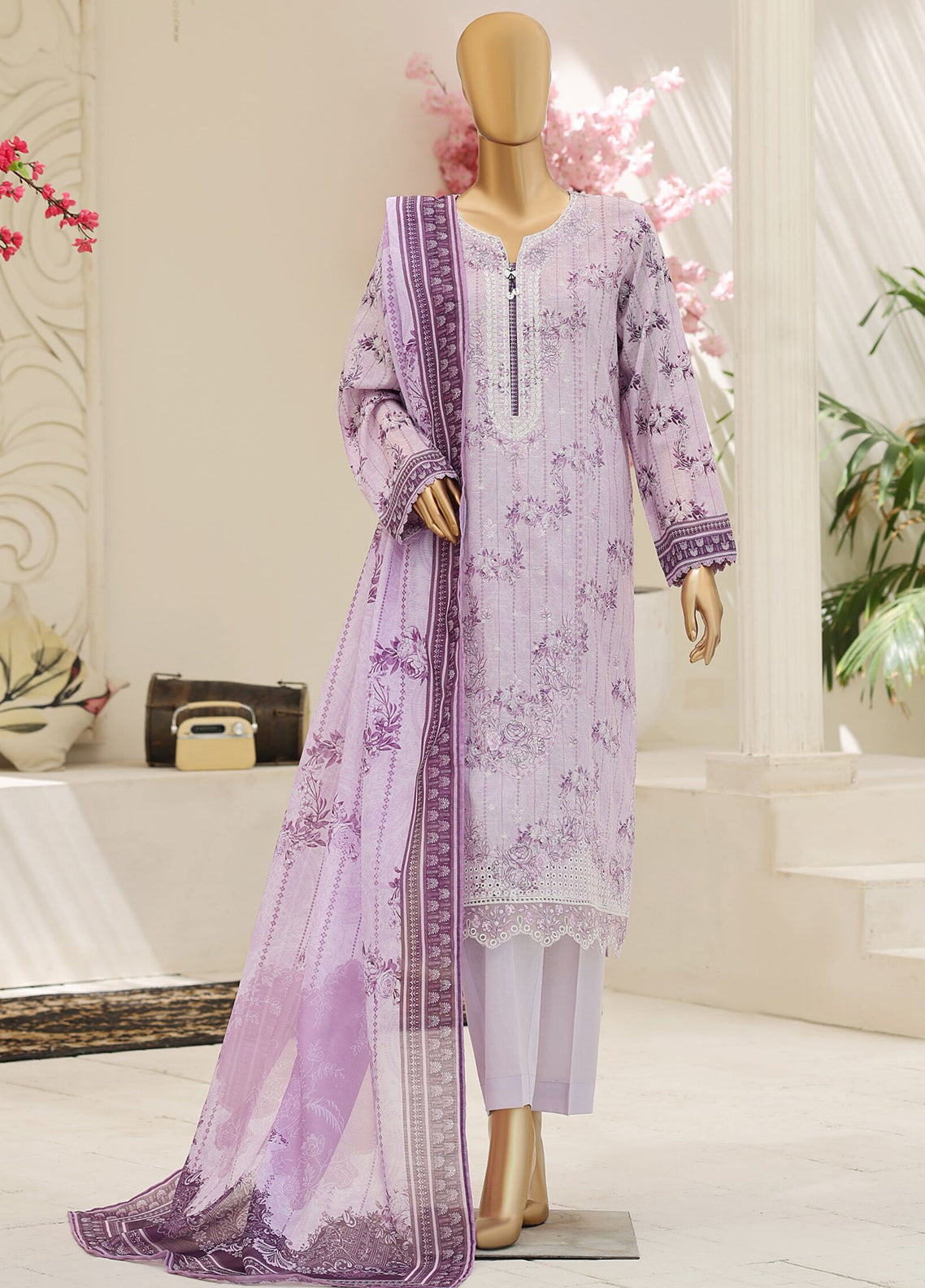 Mehak By HZ Textile Embroidered Slub Lawn 3 Piece Unstitched Suit HZ26MESLV3 D-3160 Mehak By HZ Textile Embroidered Slub Lawn 3 Piece Unstitched Suit HZ26MESLV3 D-3160