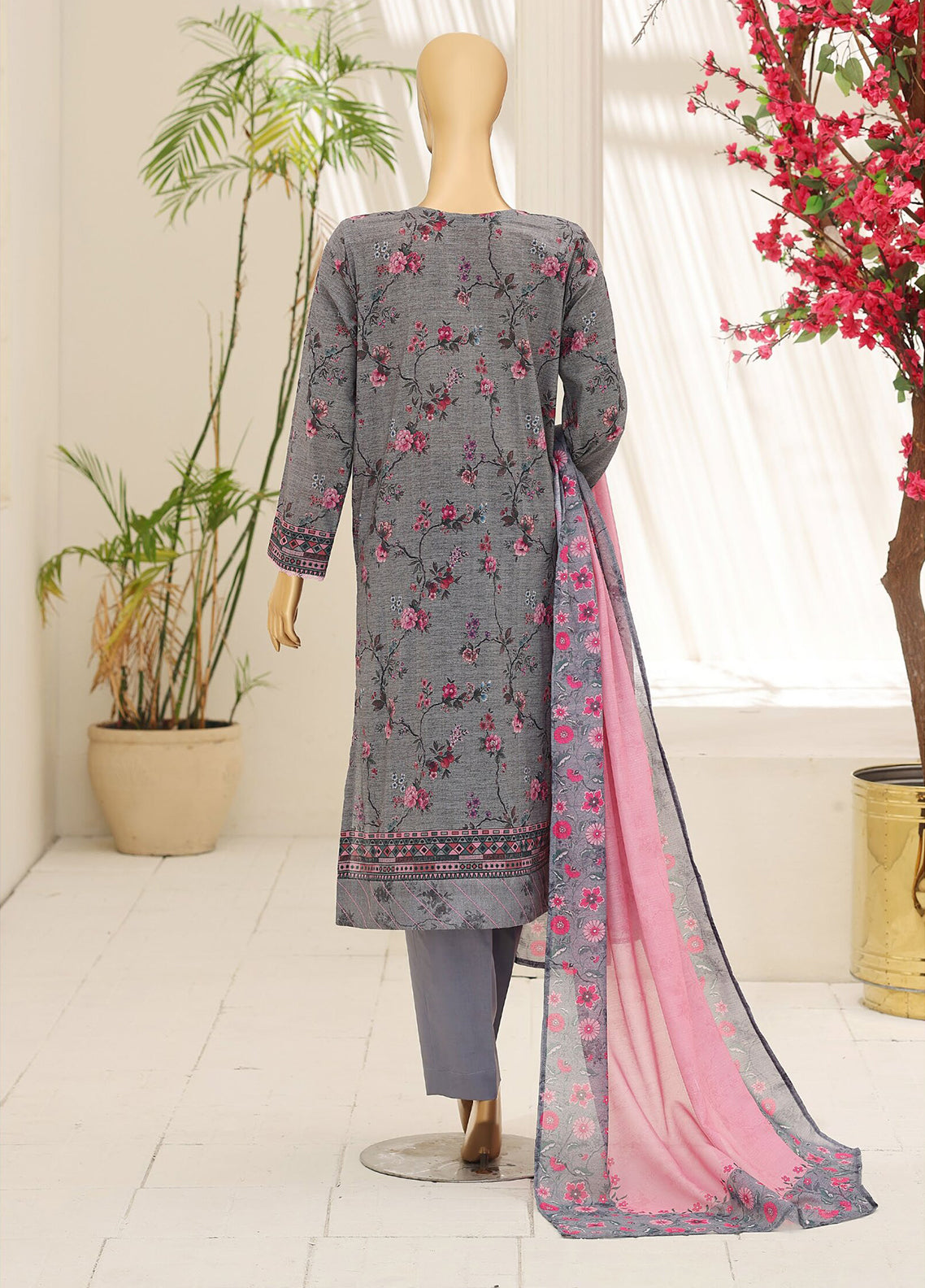 Mehak By HZ Textile Embroidered Slub Lawn 3 Piece Unstitched Suit HZ26MESLV3 D-3163 Mehak By HZ Textile Embroidered Slub Lawn 3 Piece Unstitched Suit HZ26MESLV3 D-3163