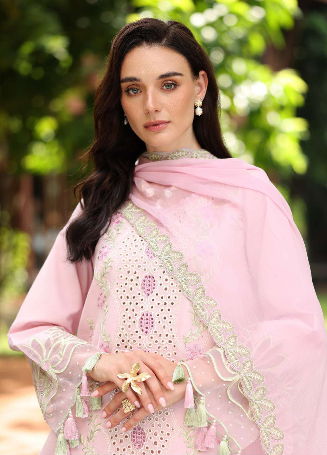 Meharma By Rang Rasiya Embroidered Lawn 3 Piece Unstitched Suit RR26M D-03 ZINNIA Meharma By Rang Rasiya Embroidered Lawn 3 Piece Unstitched Suit RR26M D-03 ZINNIA