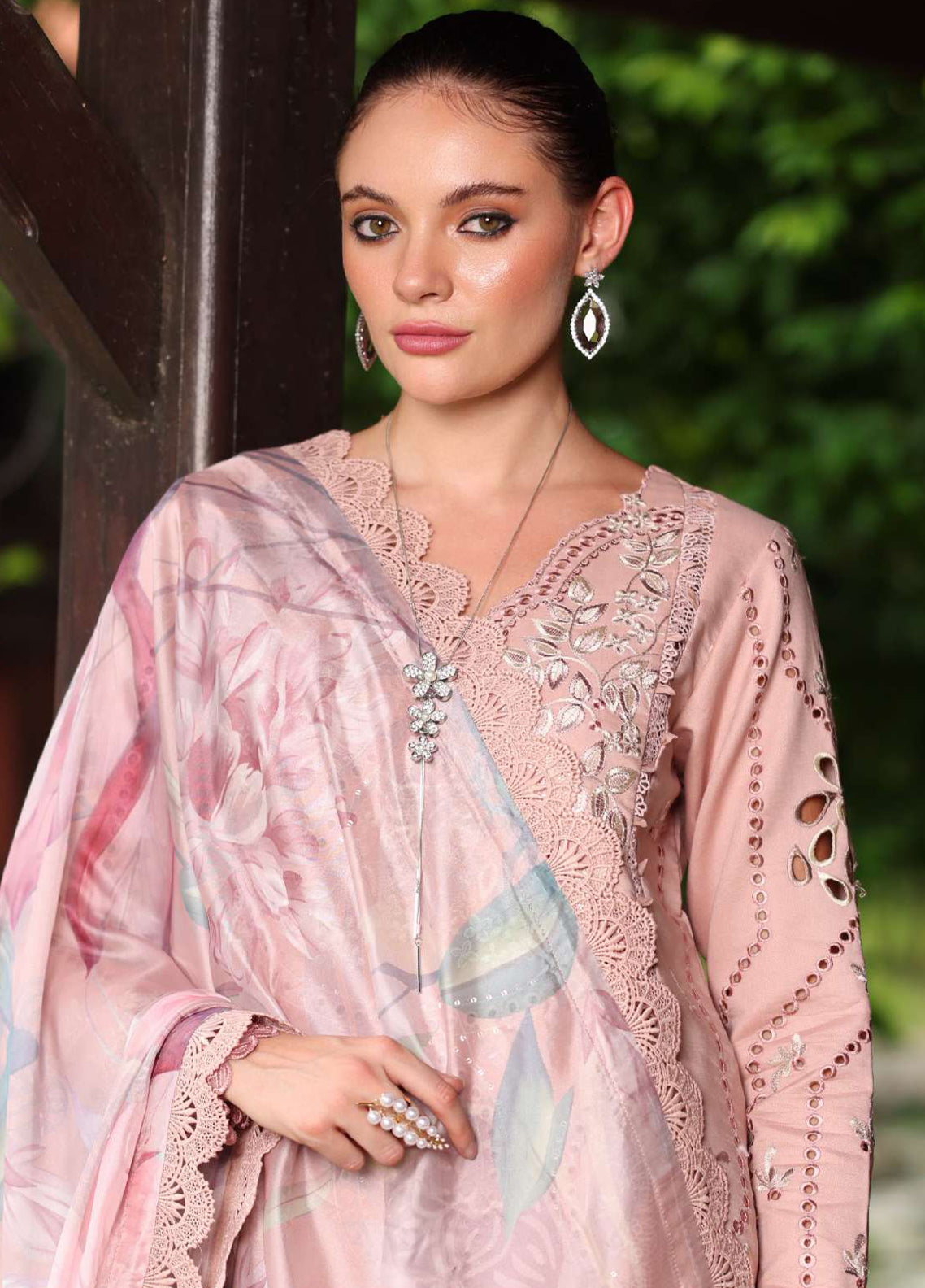 Meharma By Rang Rasiya Embroidered Lawn 3 Piece Unstitched Suit RR26M D-05 ARIANA Meharma By Rang Rasiya Embroidered Lawn 3 Piece Unstitched Suit RR26M D-05 ARIANA