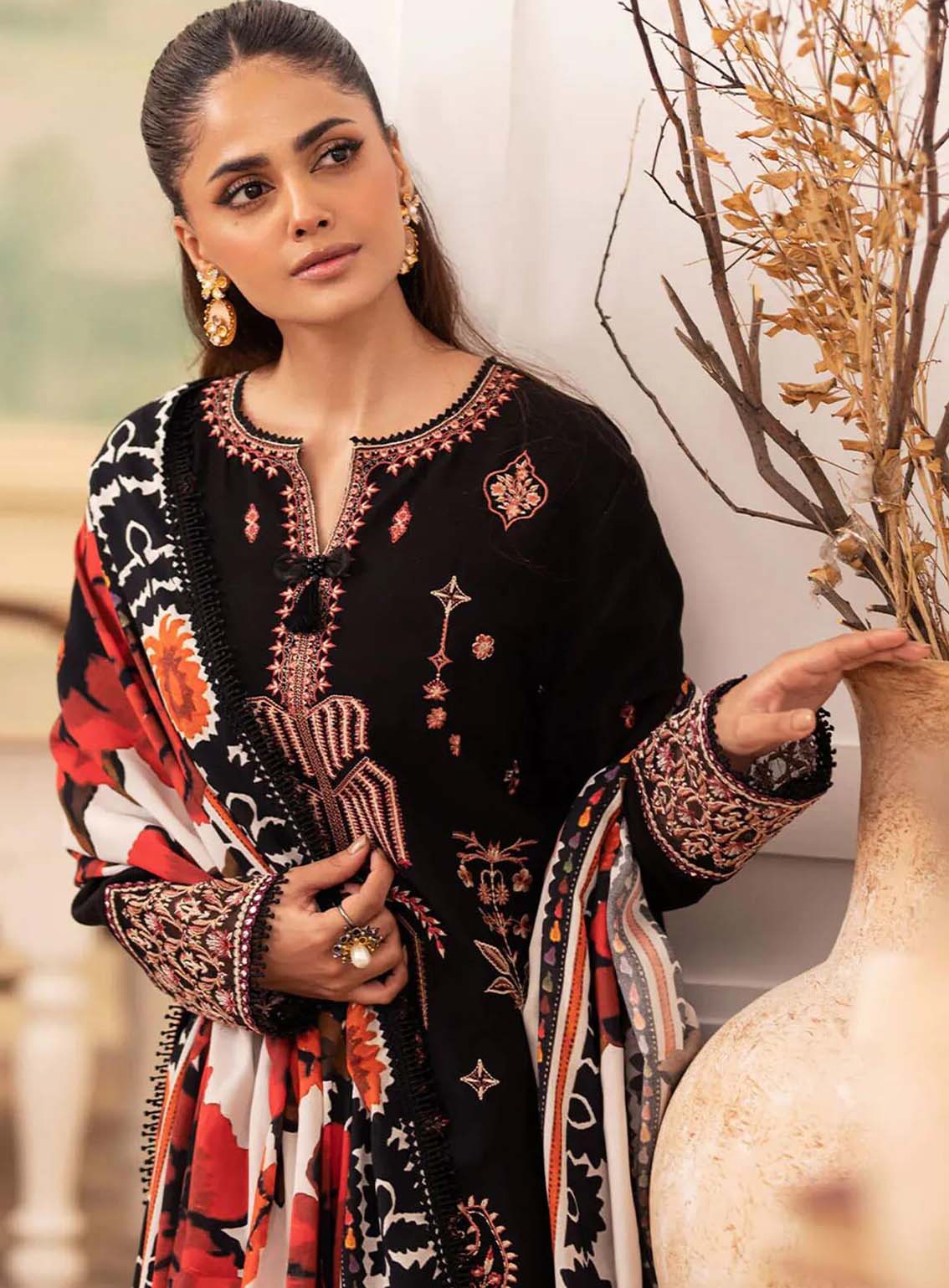 Meraki By Roheenaz Embroidered Linen Suits Unstitched 3 Piece - RNZ24MK 01B FREYA Meraki By Roheenaz Embroidered Linen Suits Unstitched 3 Piece - RNZ24MK 01B FREYA