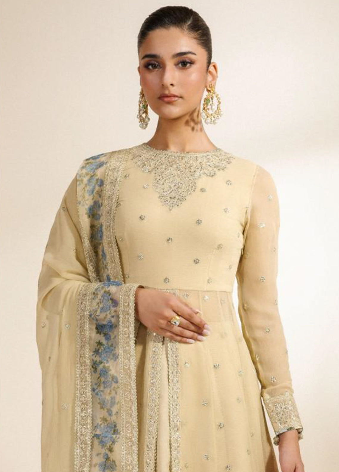 Meraki By Zarif Festive Embroidered Chiffon 3 Piece Unstitched Suit ZF26MCE D-09 DARYA Meraki By Zarif Festive Embroidered Chiffon 3 Piece Unstitched Suit ZF26MCE D-09 DARYA