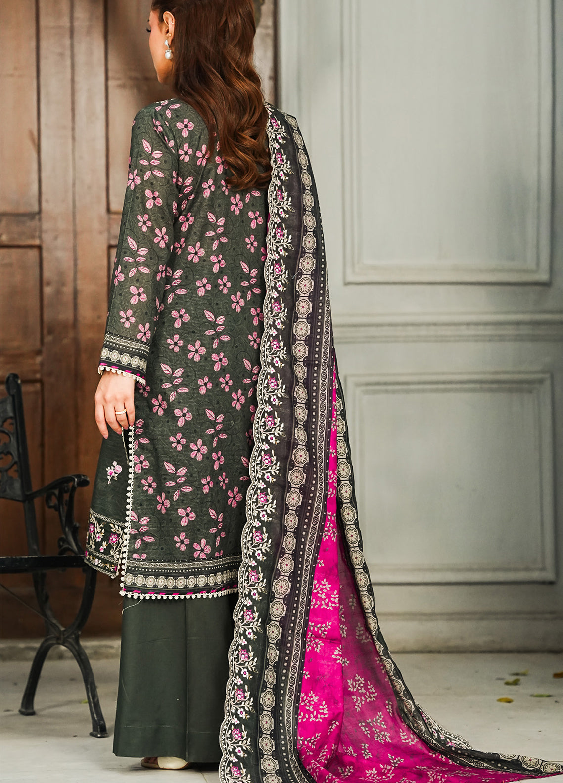 Misaal By VS Textile Embroidered Lawn 3 Piece Unstitched Suit VS26MEL D-575 Misaal By VS Textile Embroidered Lawn 3 Piece Unstitched Suit VS26MEL D-575