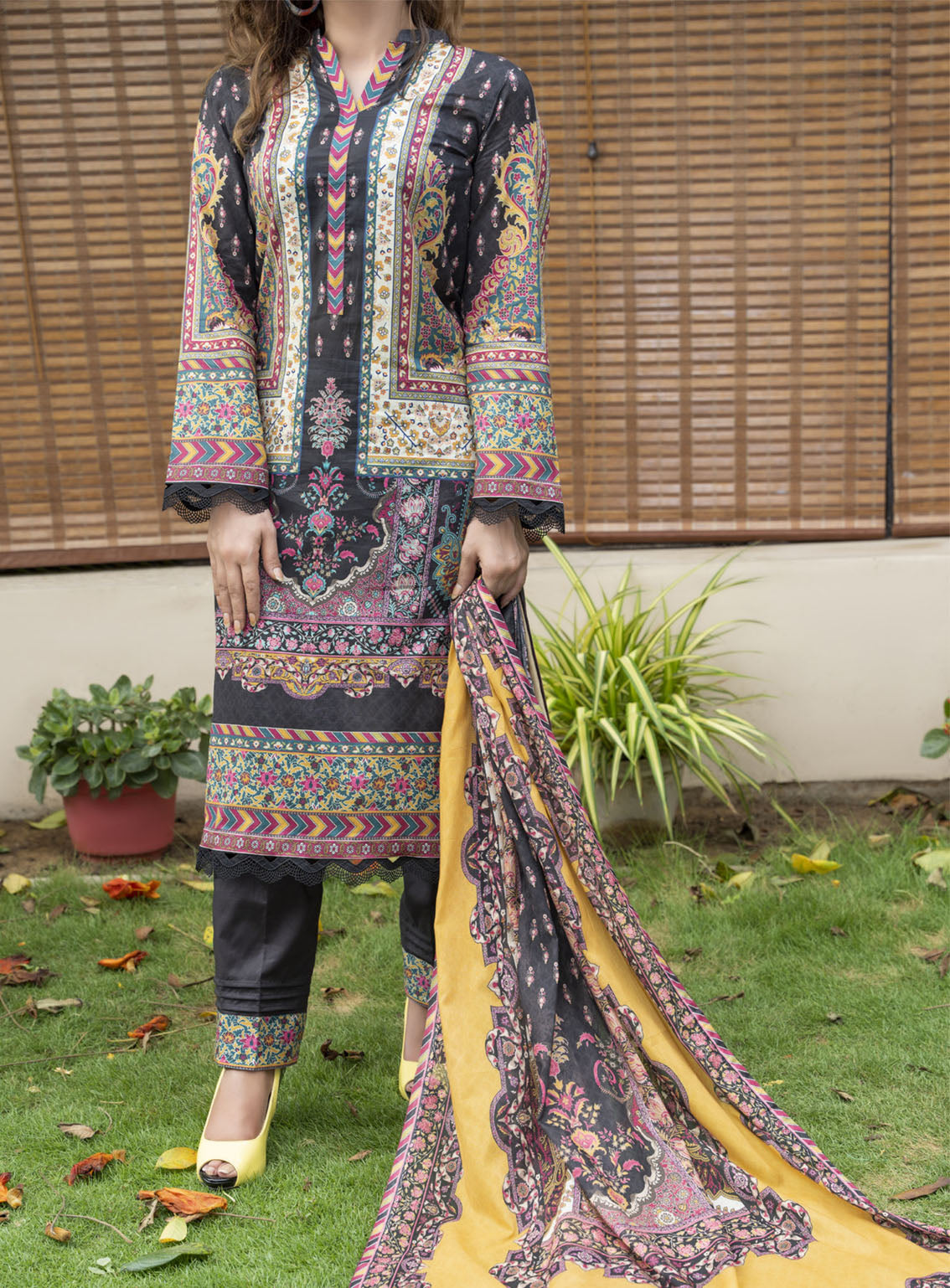 Misri By VS Textile Printed Lawn Suits Unstitched 3 Piece - VS24MPL 410 Misri By VS Textile Printed Lawn Suits Unstitched 3 Piece - VS24MPL 410