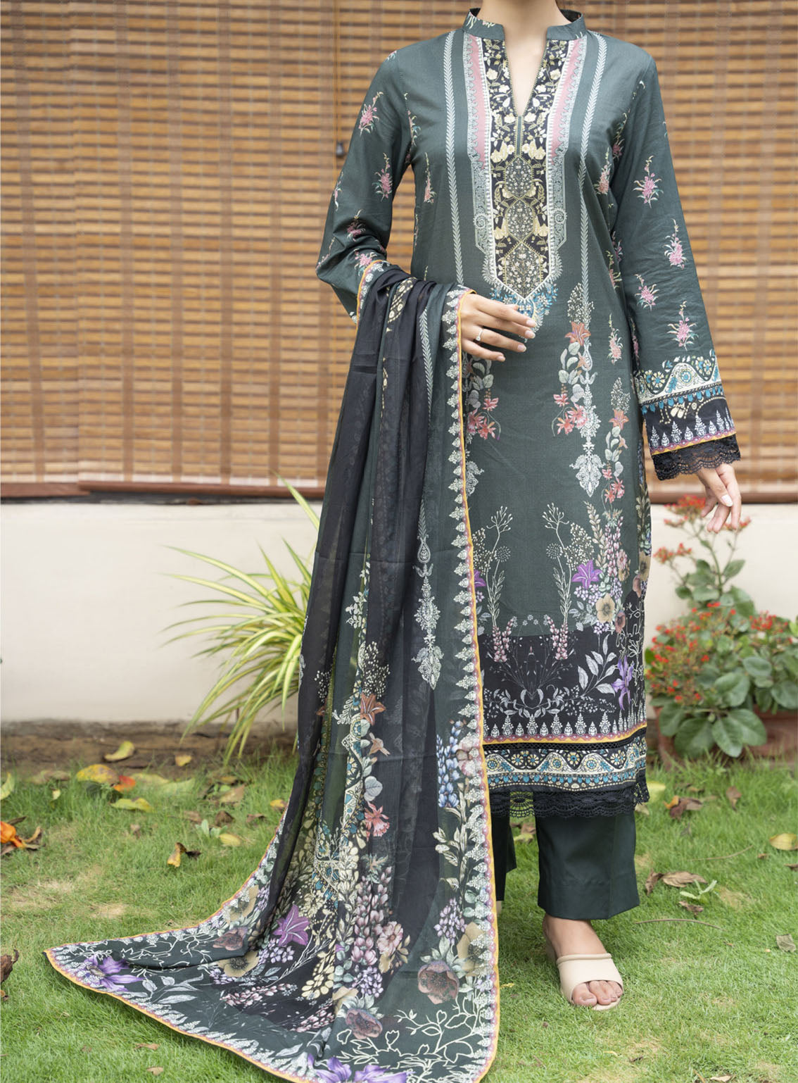 Misri By VS Textile Printed Lawn Suits Unstitched 3 Piece - VS24MPL 411 Misri By VS Textile Printed Lawn Suits Unstitched 3 Piece - VS24MPL 411